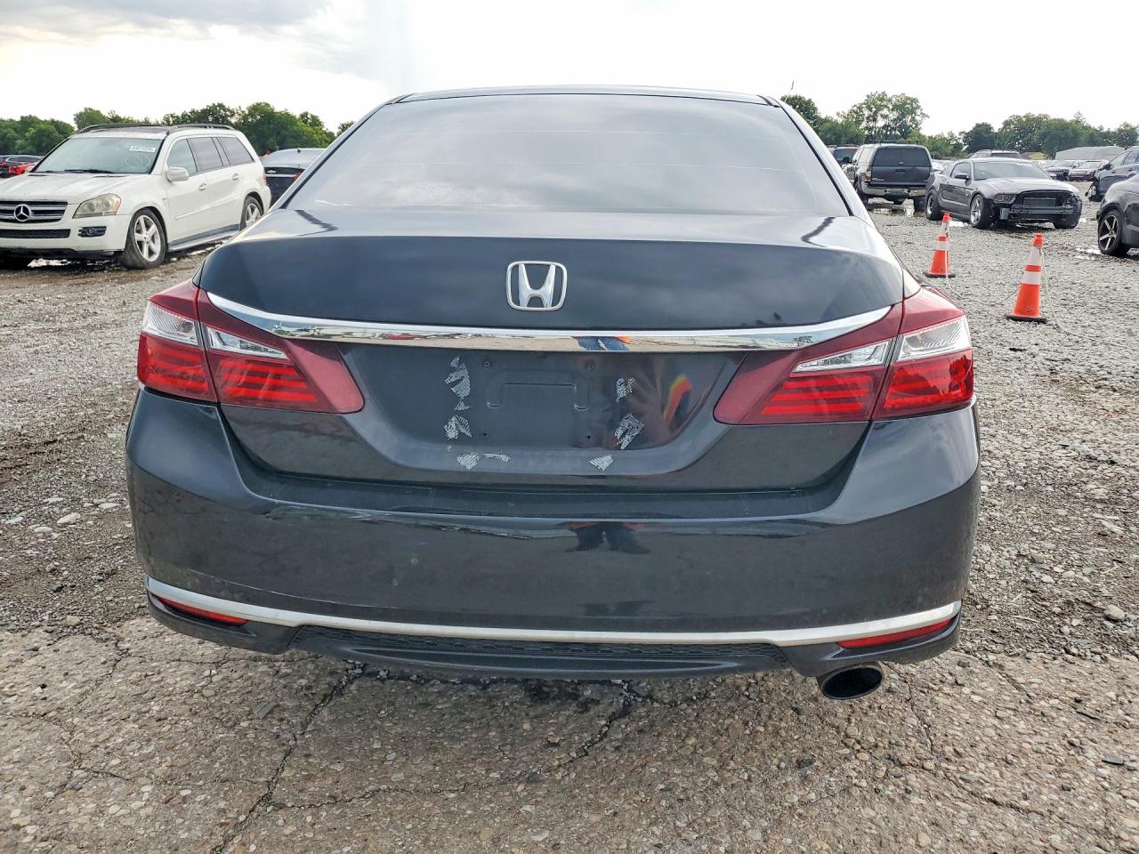 2017 Honda Accord Lx Black vin: 1HGCR2F37HA120465