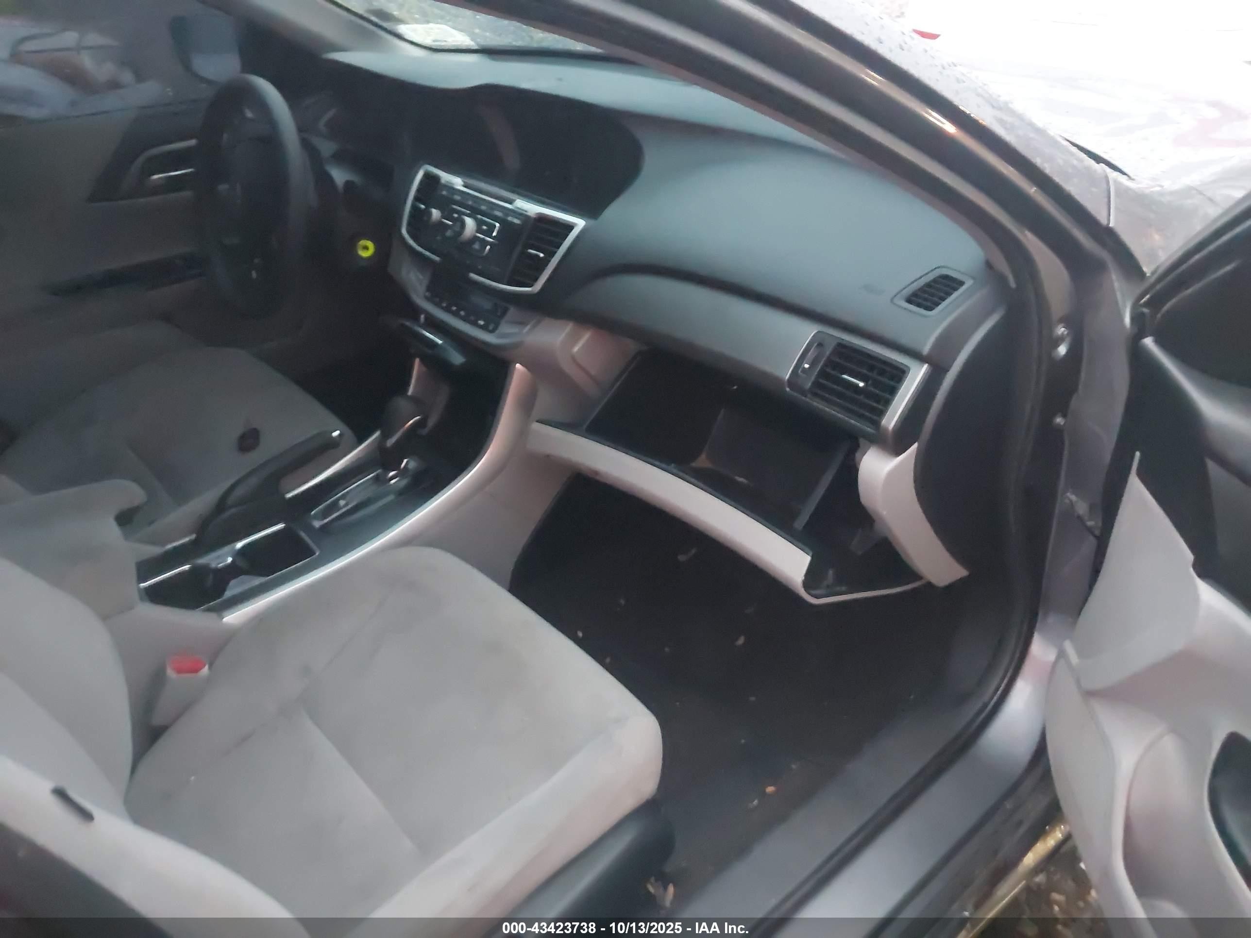 2013 Honda Accord Lx Серый vin: 1HGCR2F38DA005514