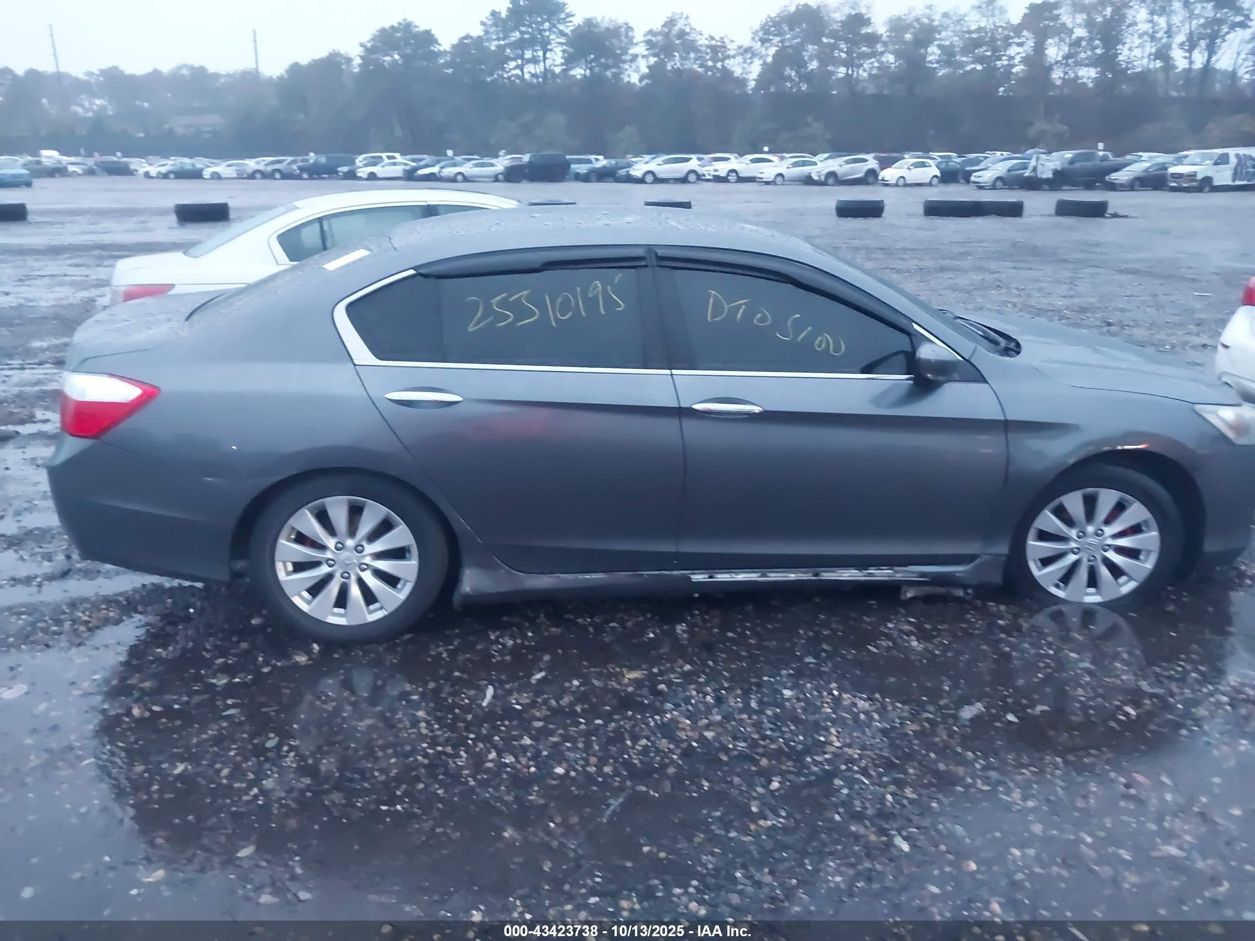 2013 Honda Accord Lx Серый vin: 1HGCR2F38DA005514
