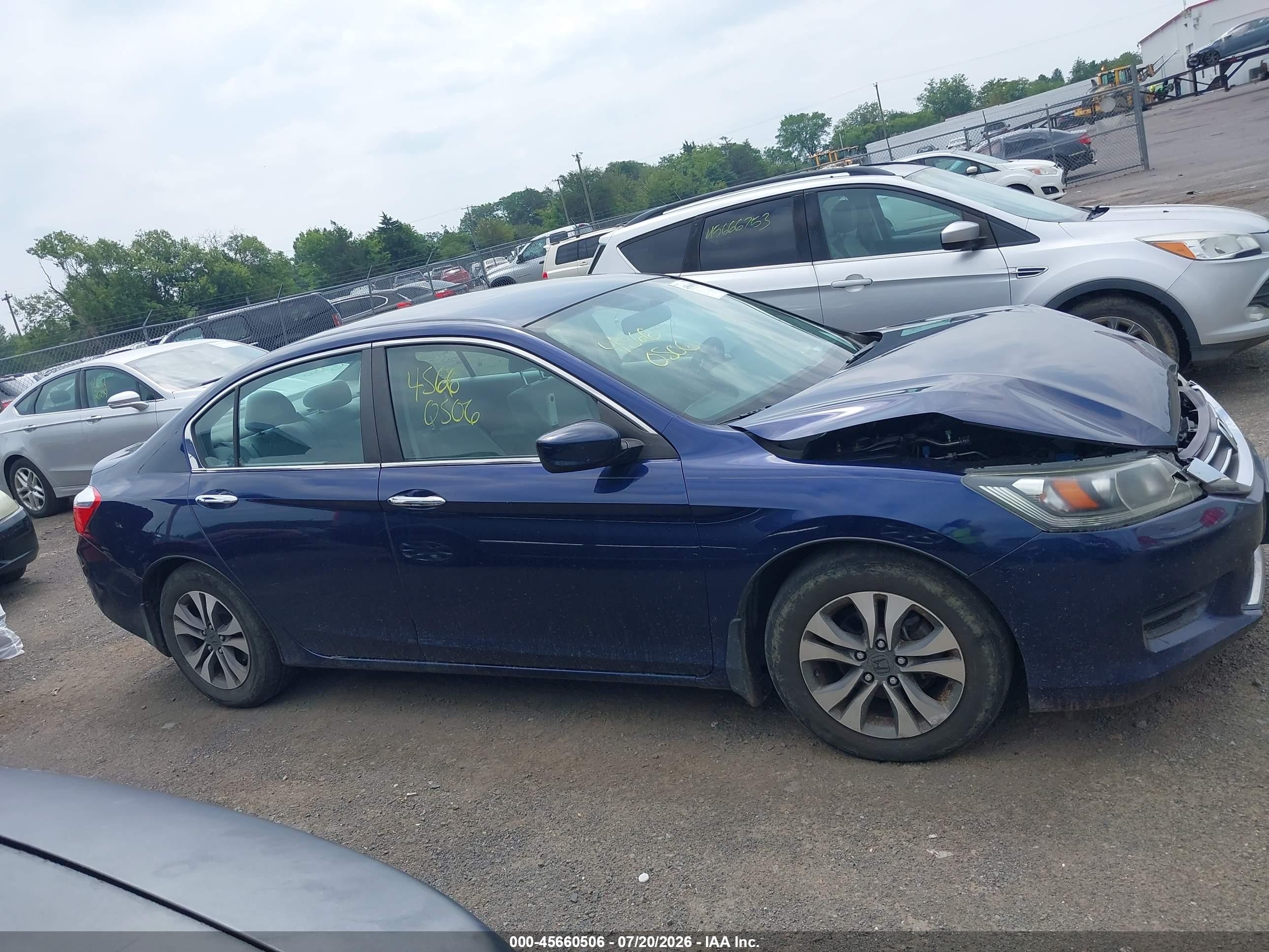 2013 Honda Accord Lx Blue vin: 1HGCR2F38DA011961