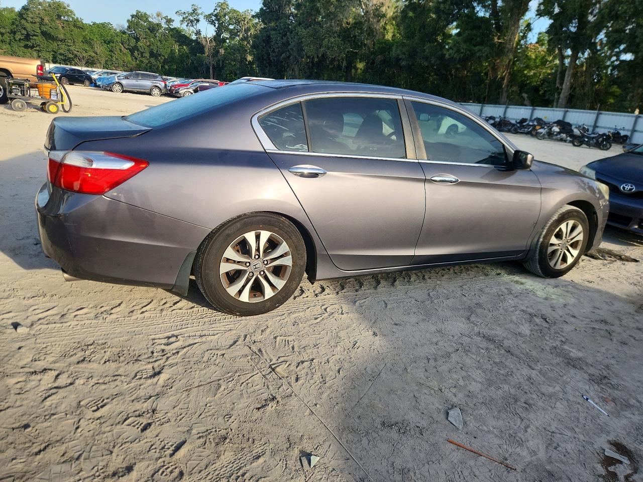 2013 Honda Accord Lx Gray vin: 1HGCR2F38DA015783