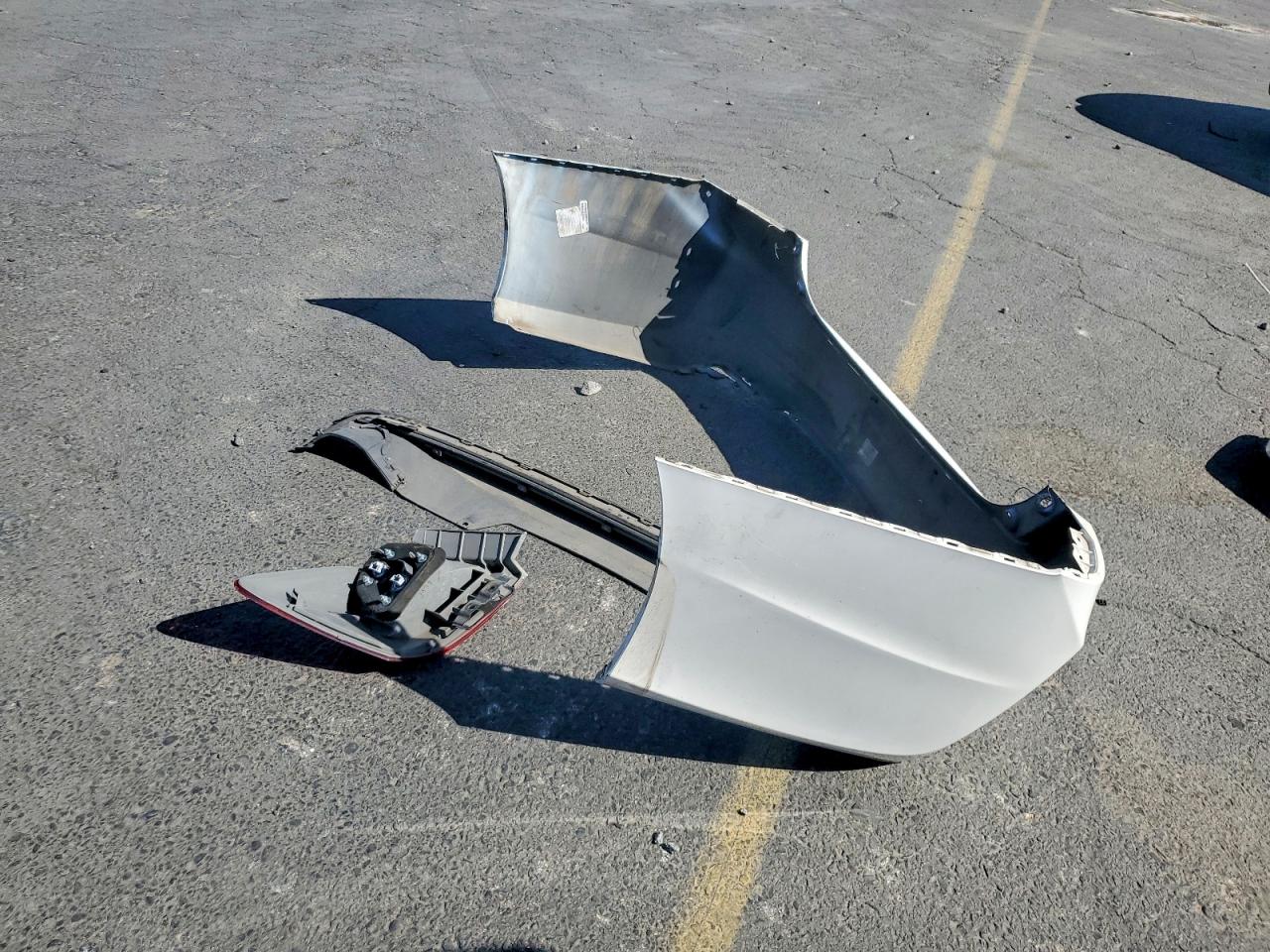 2013 Honda Accord Lx White vin: 1HGCR2F38DA022202