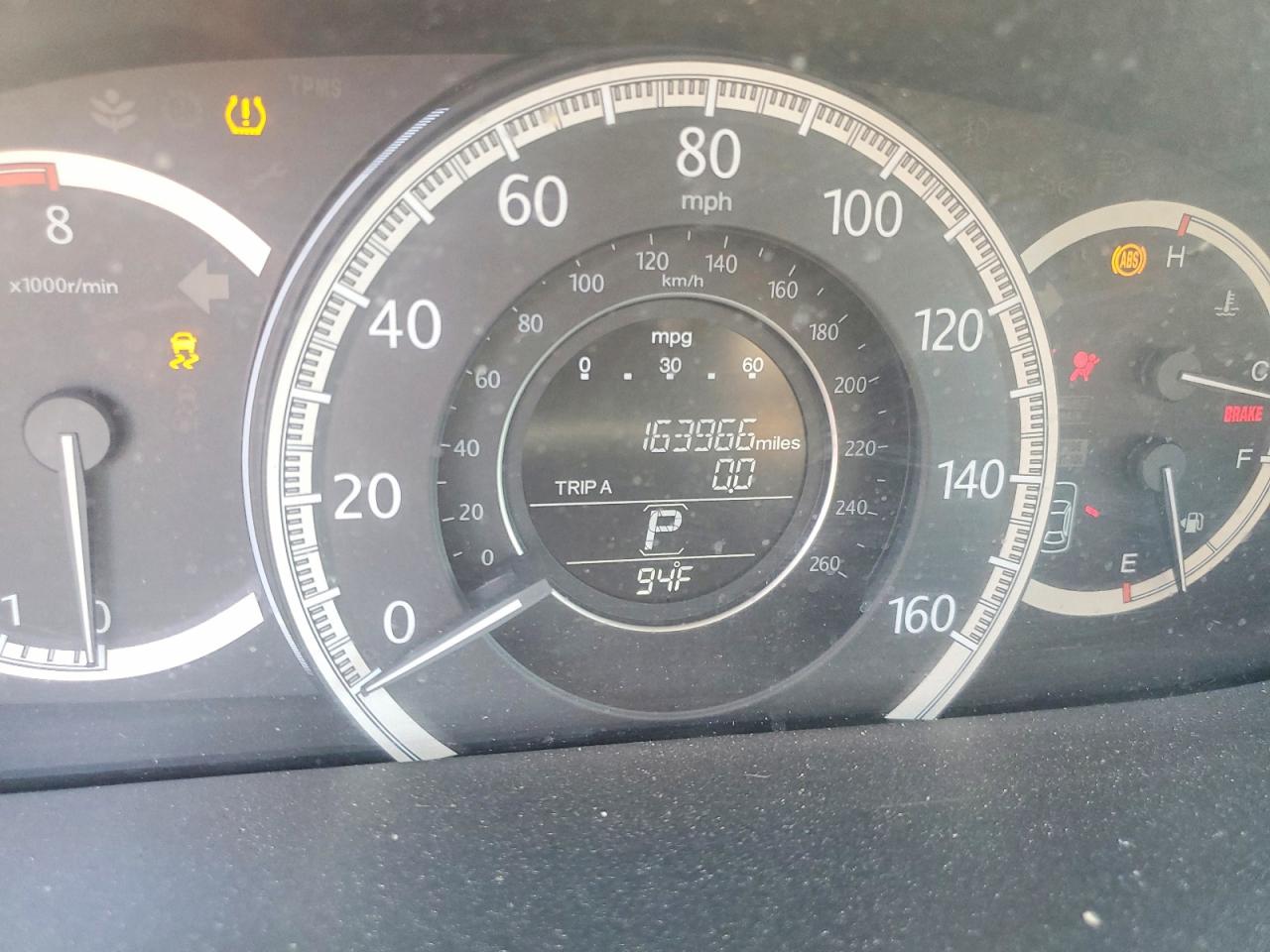 2013 Honda Accord Burgundy vin: 1HGCR2F38DA057435