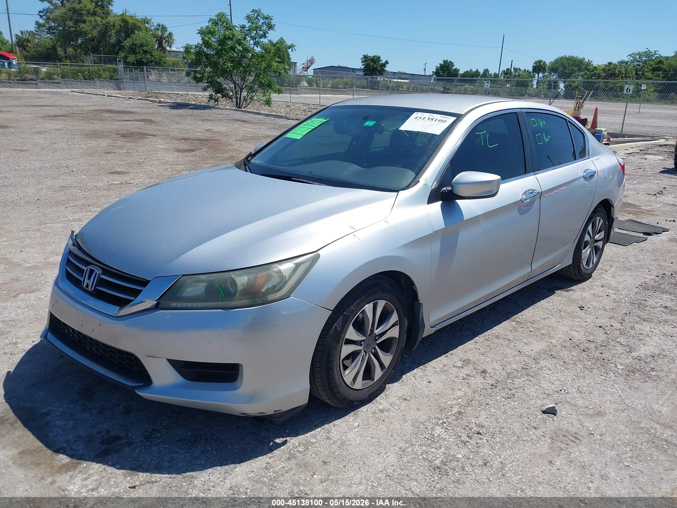 2013 Honda Accord Lx Silver vin: 1HGCR2F38DA087177