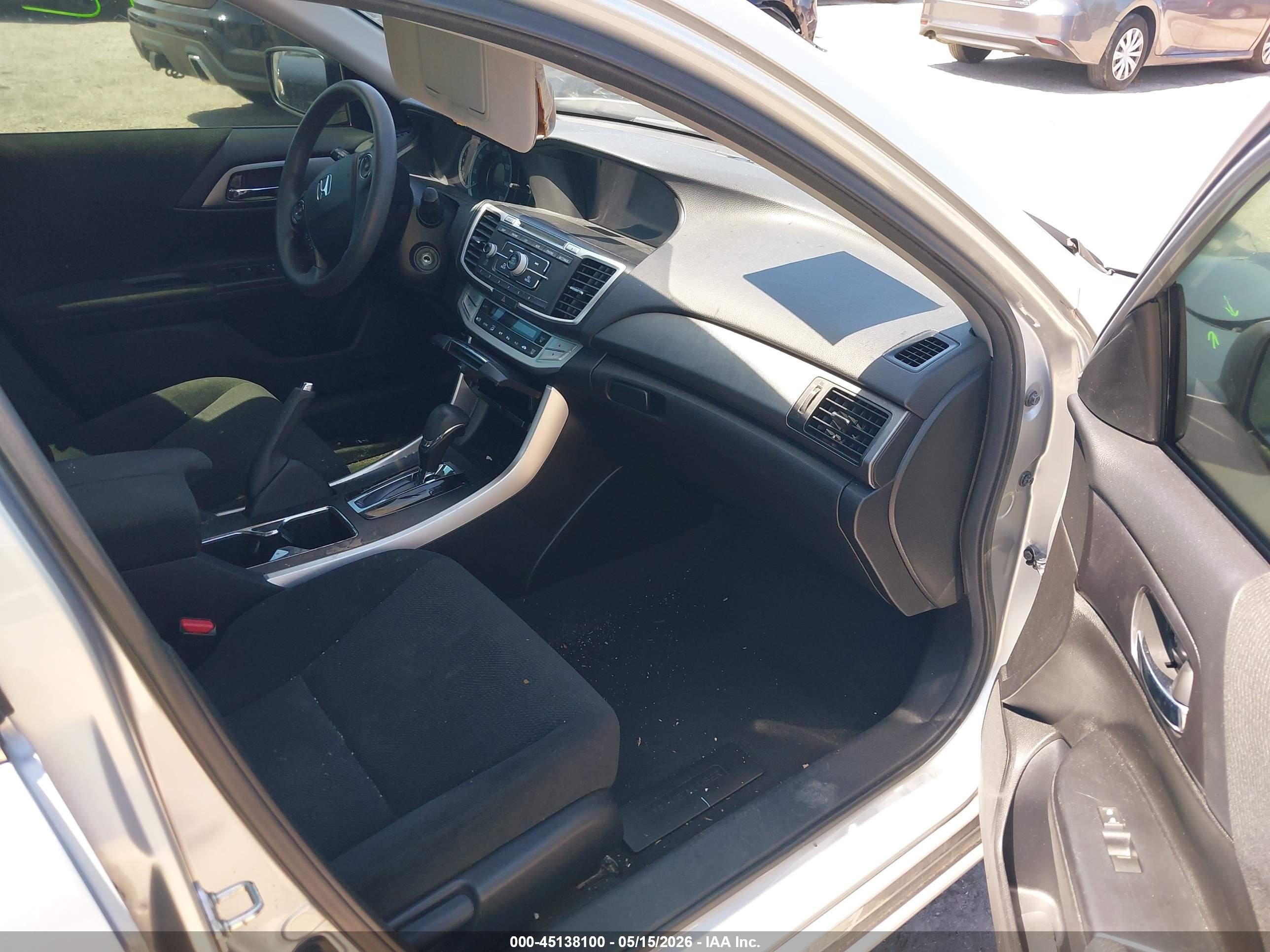 2013 Honda Accord Lx Silver vin: 1HGCR2F38DA087177