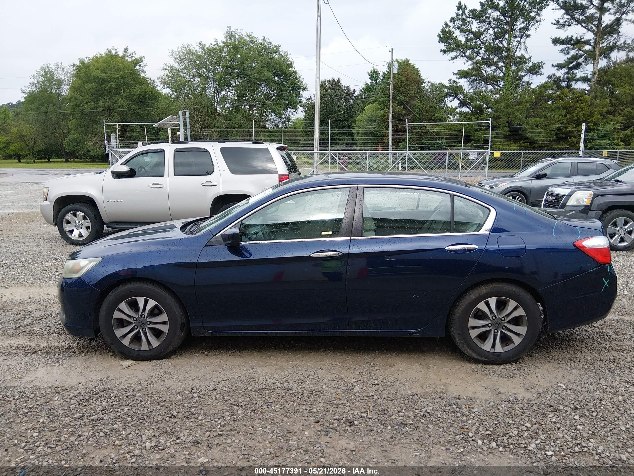 2013 Honda Accord Lx Blue vin: 1HGCR2F38DA090113