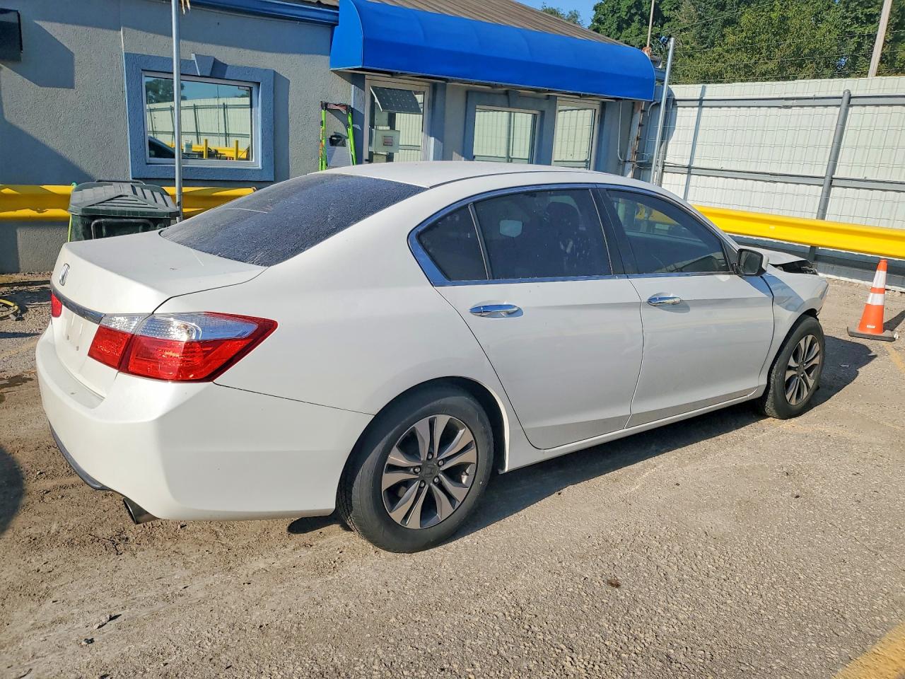 2013 Honda Accord Lx White vin: 1HGCR2F38DA105015