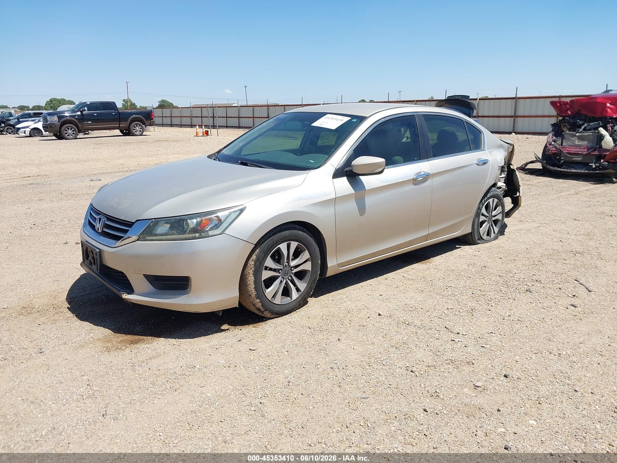 2013 Honda Accord Lx Silver vin: 1HGCR2F38DA144574