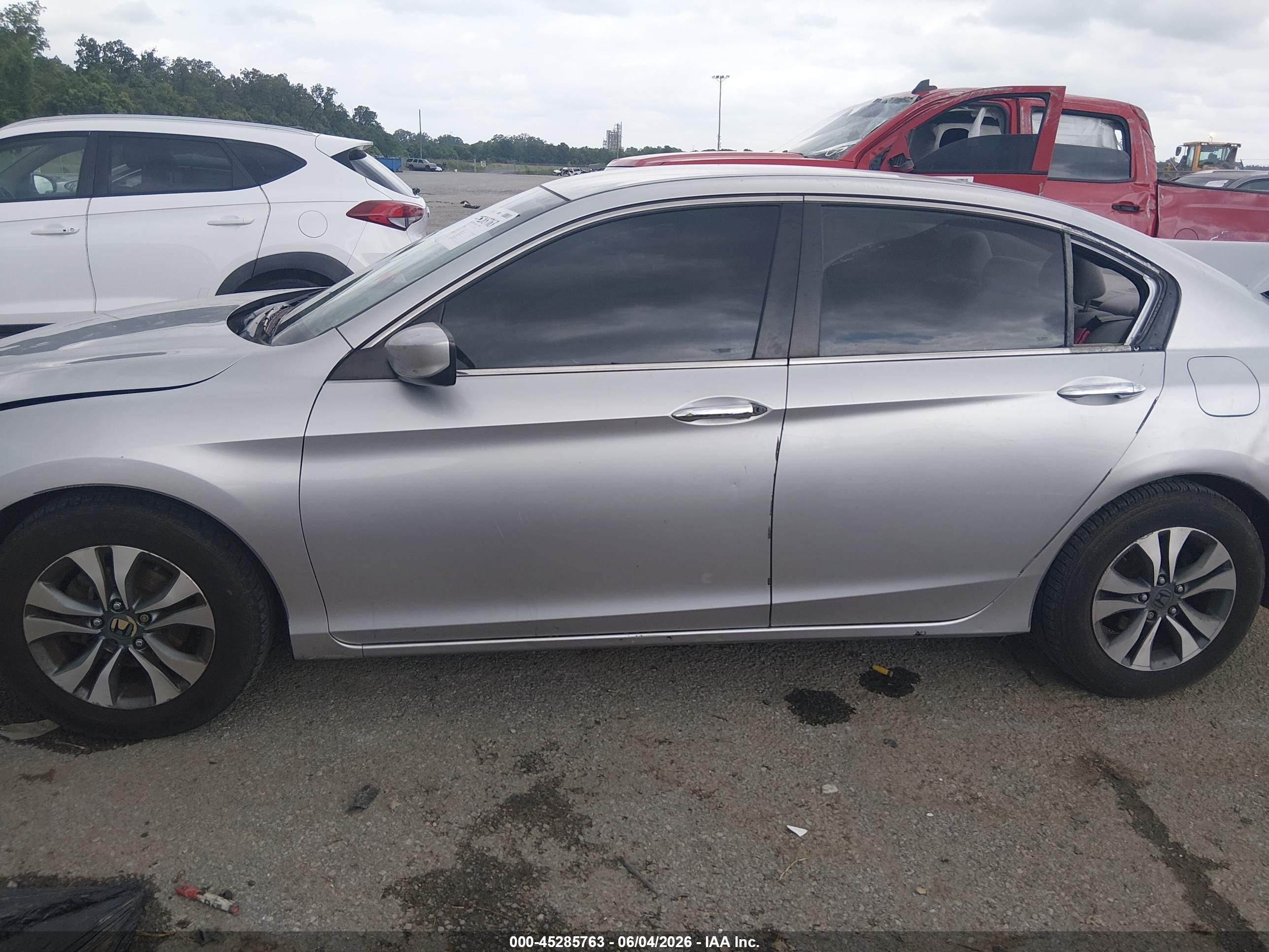 2013 Honda Accord Lx Silver vin: 1HGCR2F38DA187926