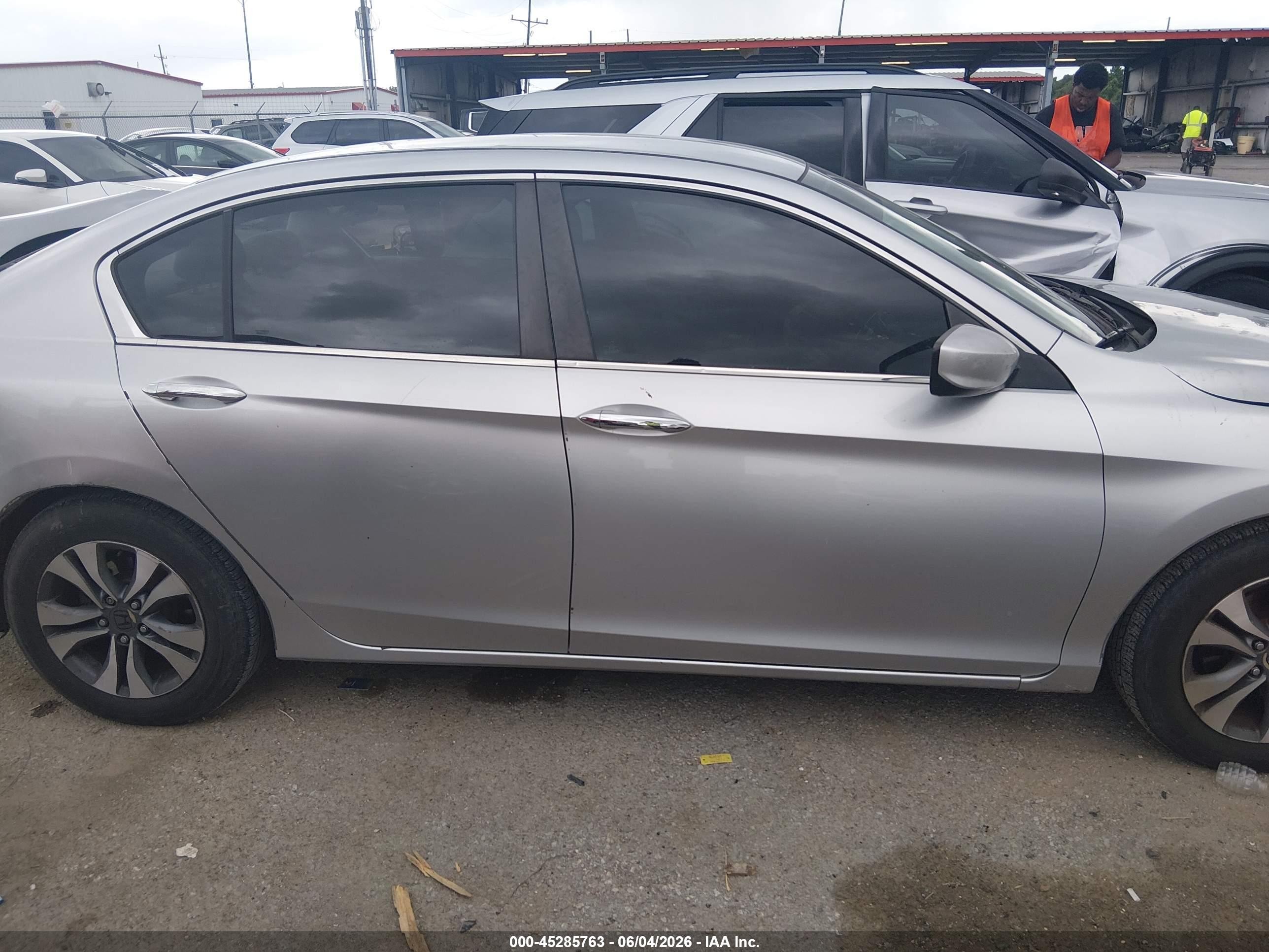 2013 Honda Accord Lx Silver vin: 1HGCR2F38DA187926