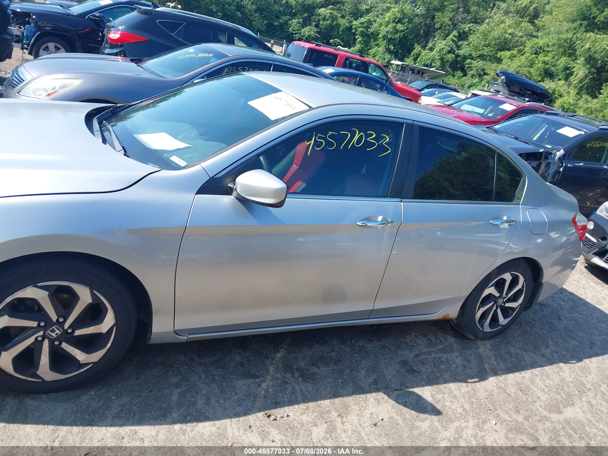 2013 Honda Accord Lx Silver vin: 1HGCR2F38DA233982