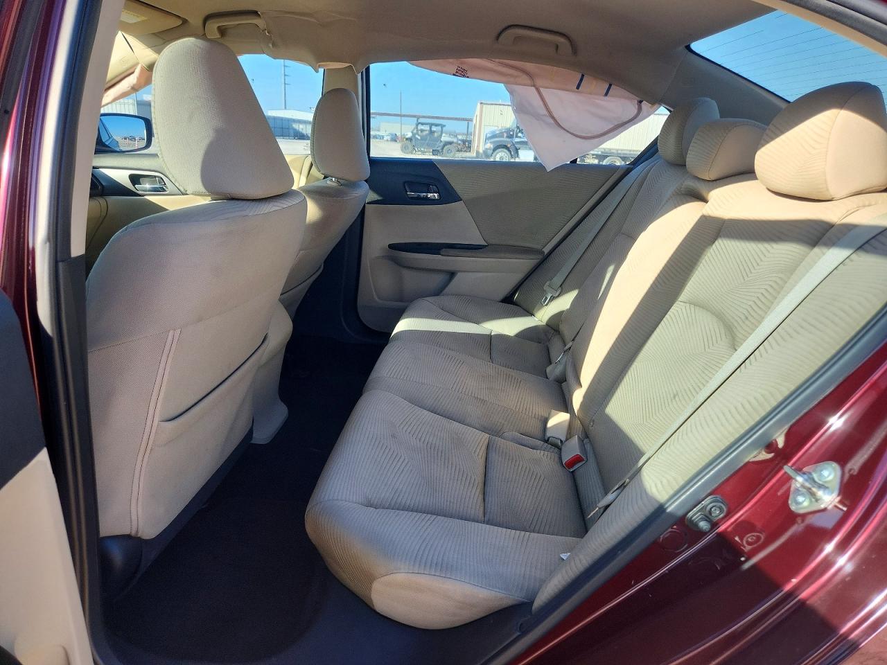 2015 Honda Accord Lx Red vin: 1HGCR2F38FA064839
