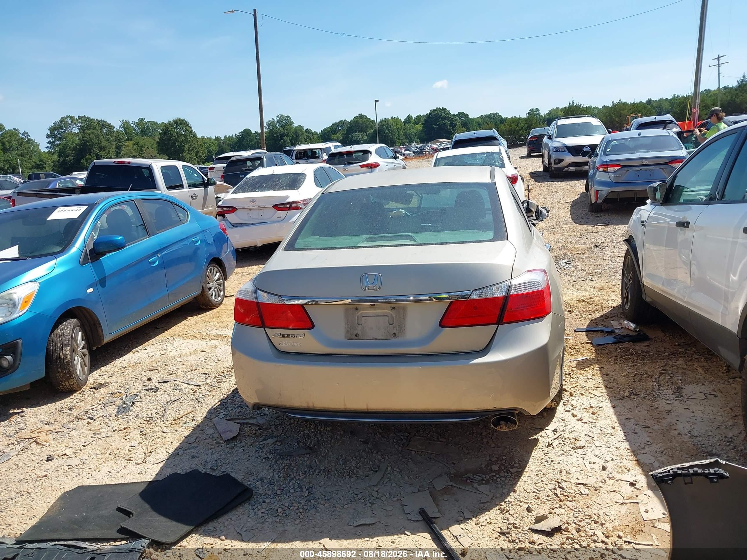 2015 Honda Accord Lx Gold vin: 1HGCR2F38FA065084