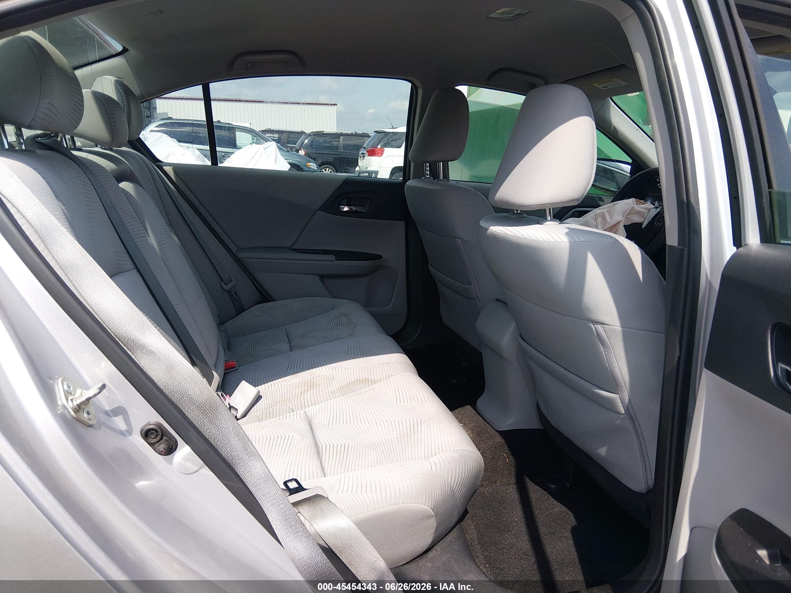 2015 Honda Accord Lx Silver vin: 1HGCR2F38FA079065
