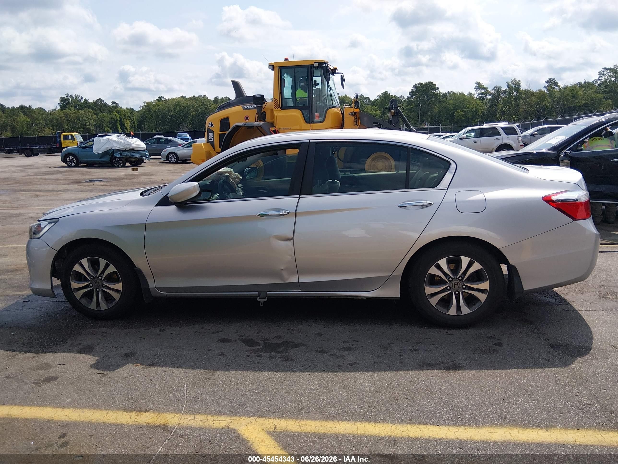 2015 Honda Accord Lx Silver vin: 1HGCR2F38FA079065