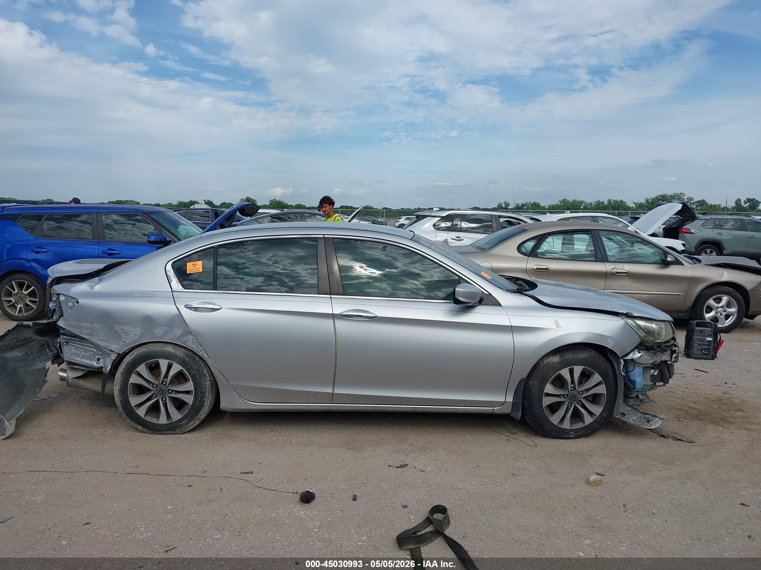 2015 Honda Accord Lx Silver vin: 1HGCR2F38FA079213