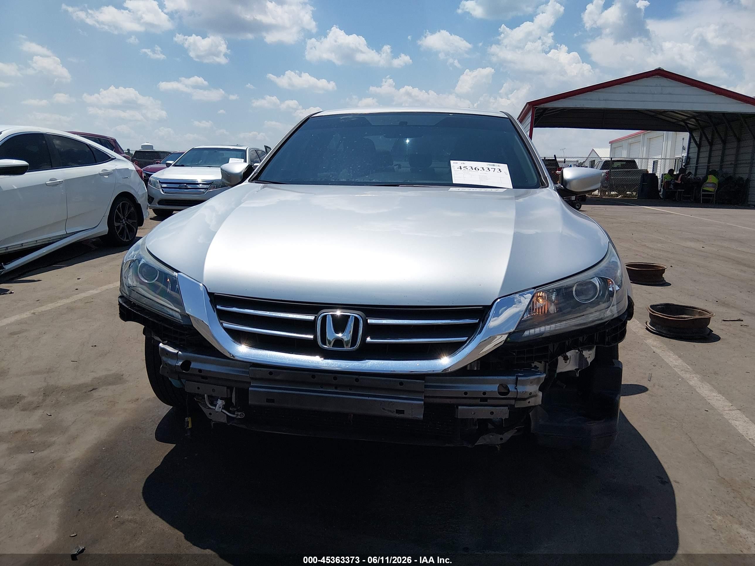 2015 Honda Accord Lx Серебряный vin: 1HGCR2F38FA084704