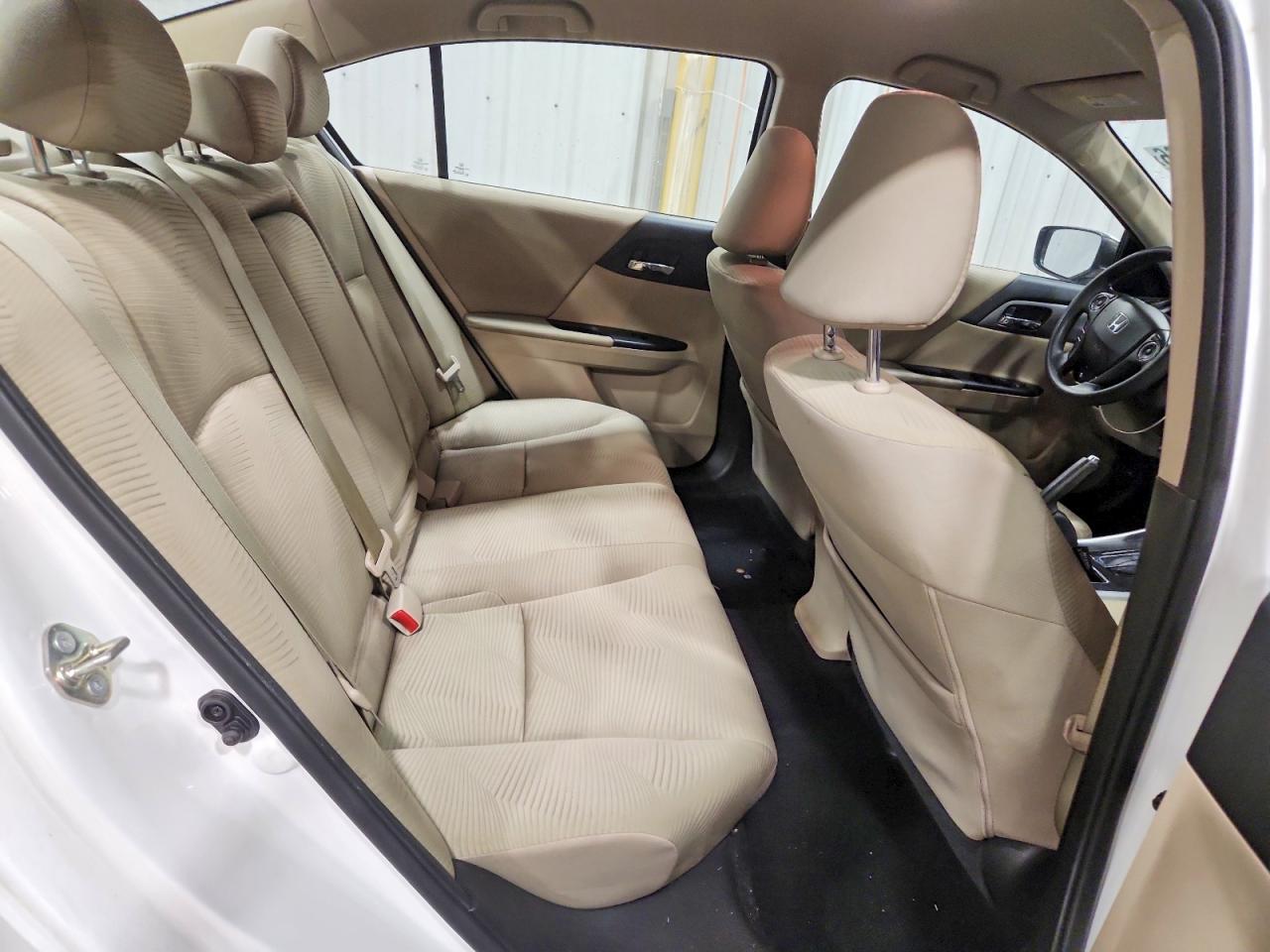 2015 Honda Accord Lx White vin: 1HGCR2F38FA128751
