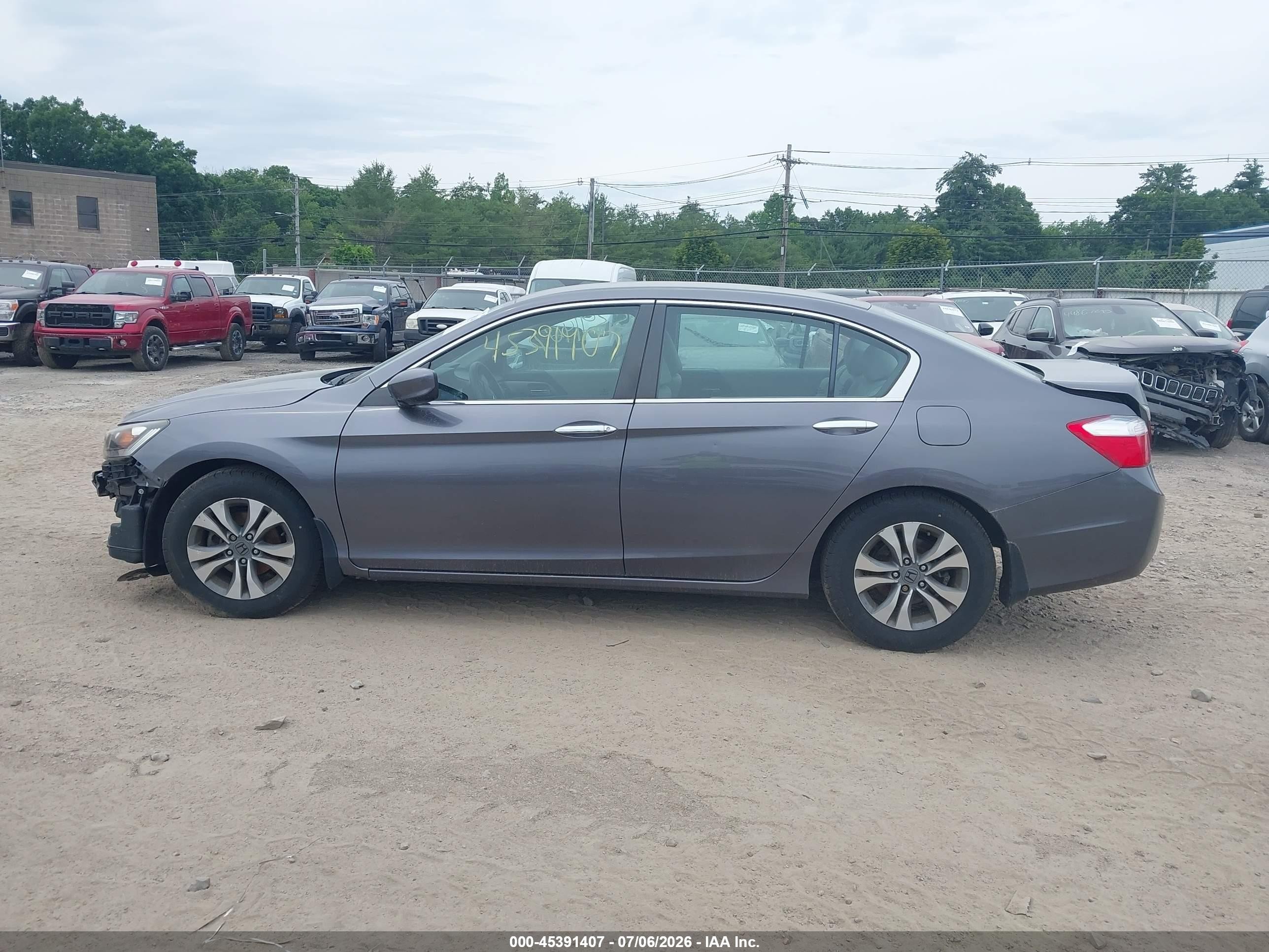 2015 Honda Accord Lx Gray vin: 1HGCR2F38FA144819