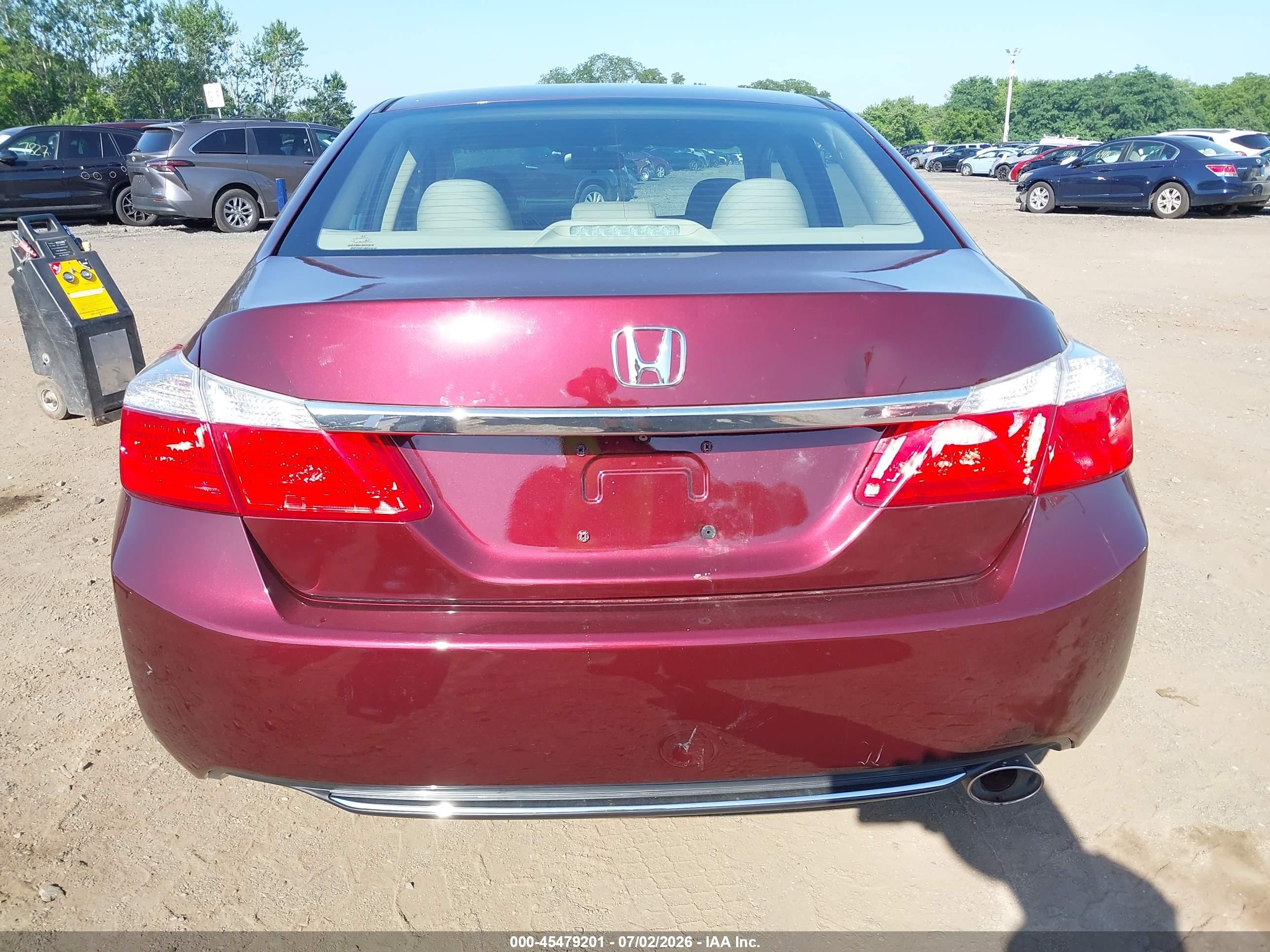 2015 Honda Accord Lx Burgundy vin: 1HGCR2F38FA153097