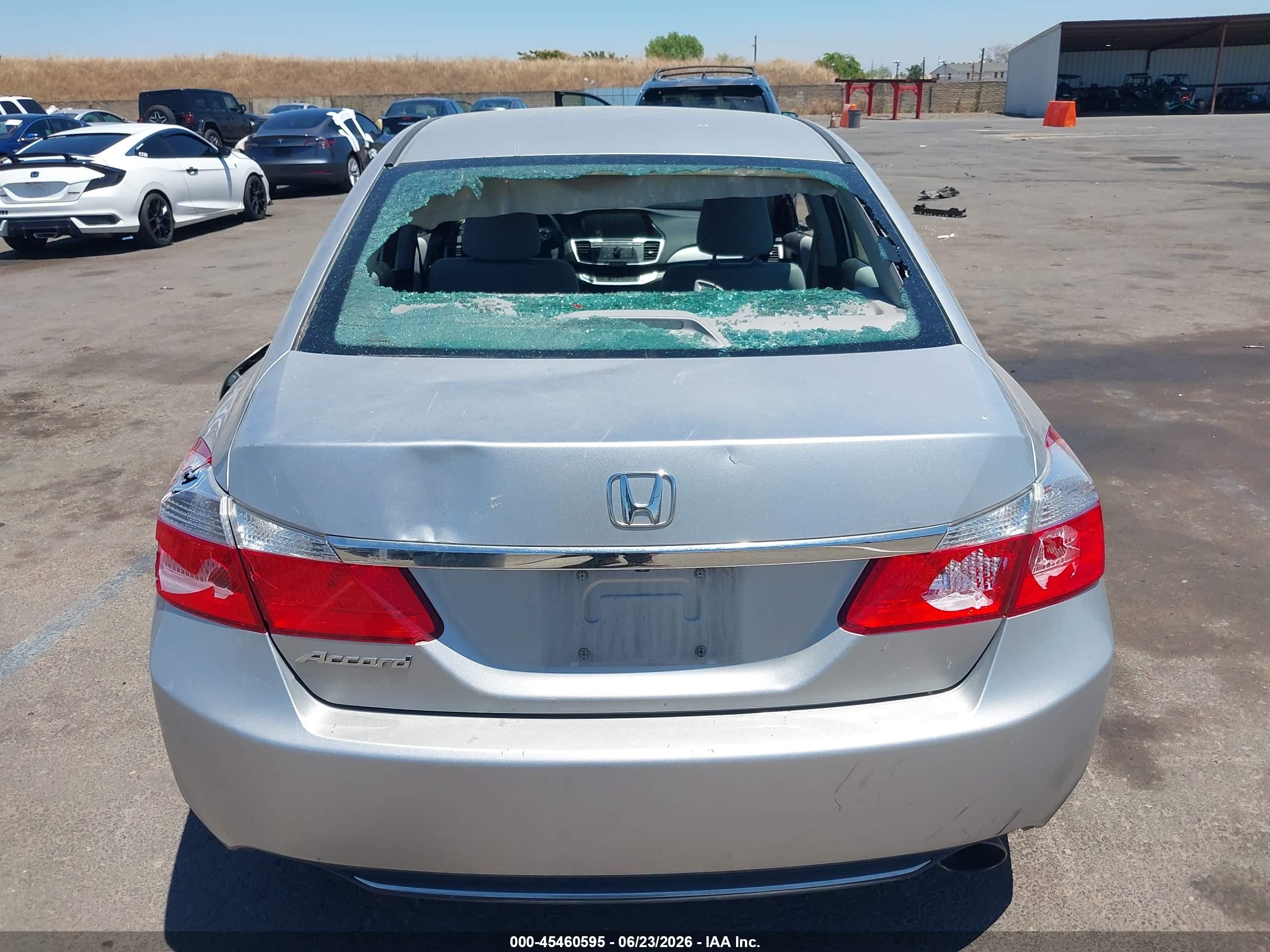 2015 Honda Accord Lx Silver vin: 1HGCR2F38FA153522