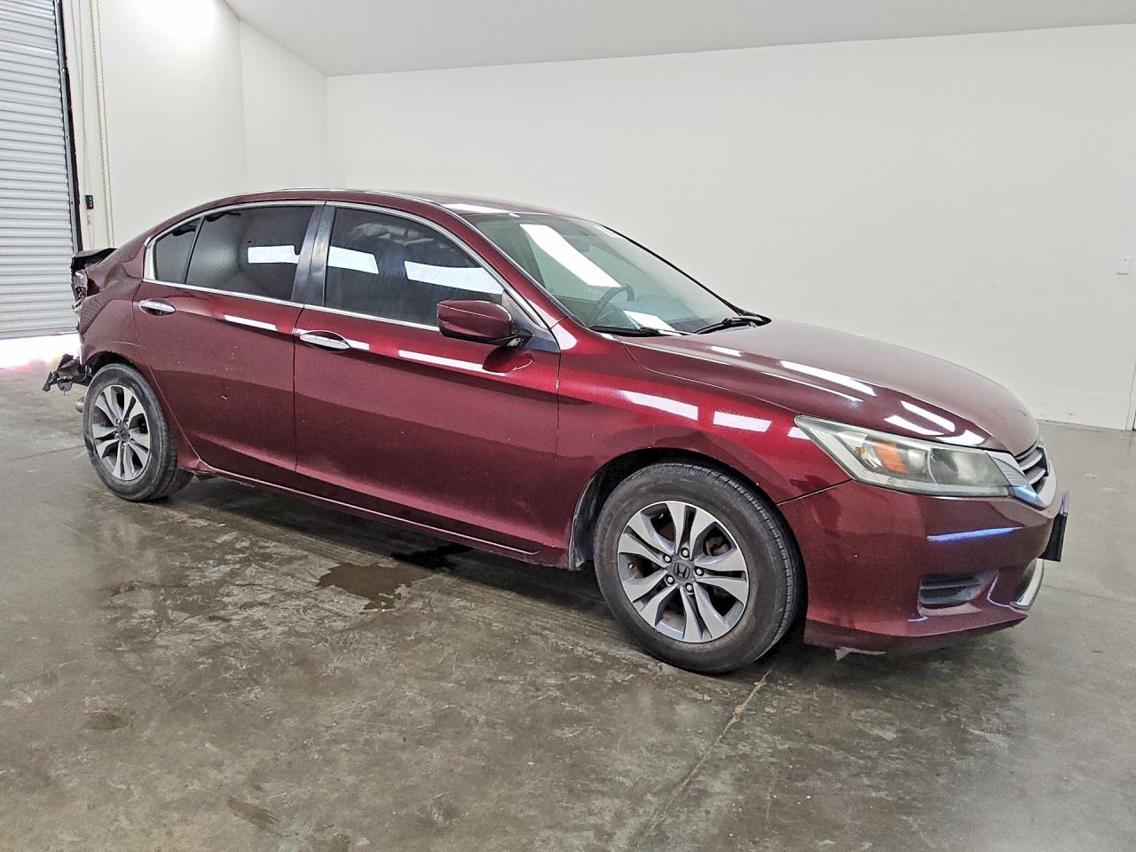 2015 Honda Accord Burgundy vin: 1HGCR2F38FA223780