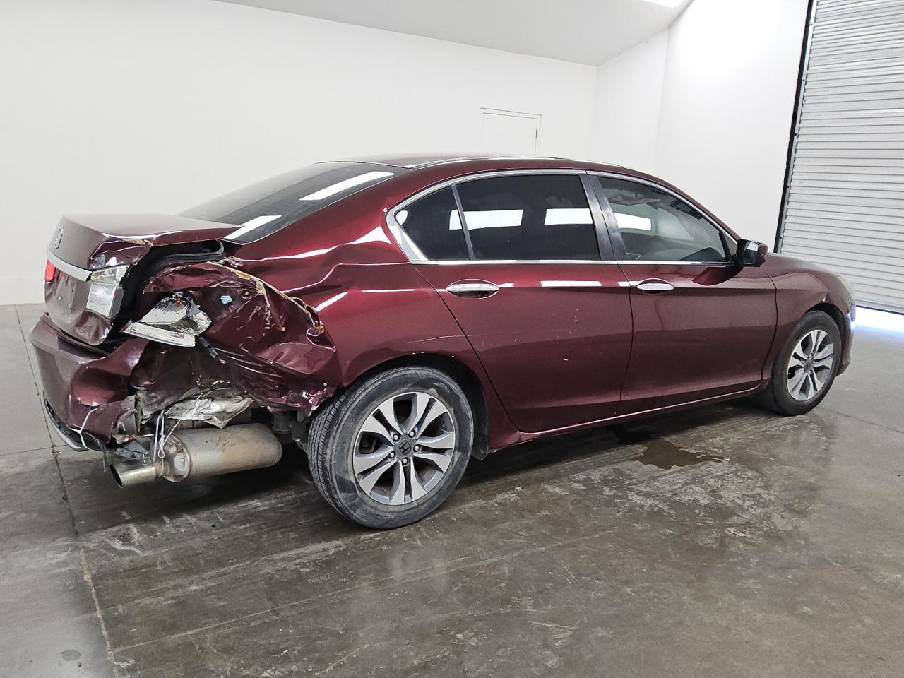 2015 Honda Accord Burgundy vin: 1HGCR2F38FA223780 Damage: Right Tail Light, Broken, Replacement Required