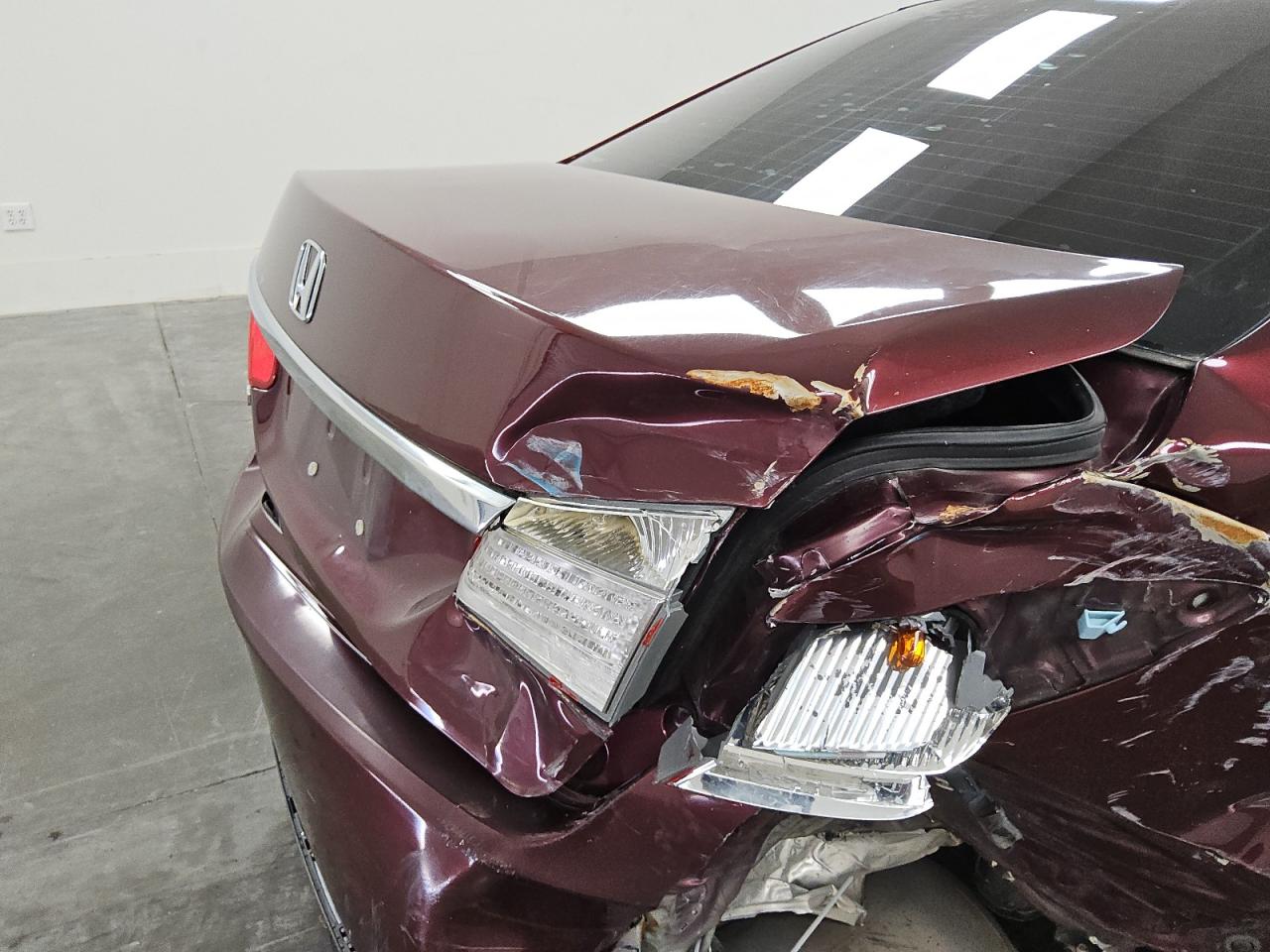 2015 Honda Accord Burgundy vin: 1HGCR2F38FA223780 Damage: Deck Lid, Dent(S) W/ Paint Dmg, > 12 Inches