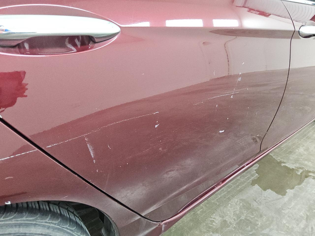 2015 Honda Accord Burgundy vin: 1HGCR2F38FA223780 Damage: Right Rear Door, Heavy Scratch, > 12 Inches