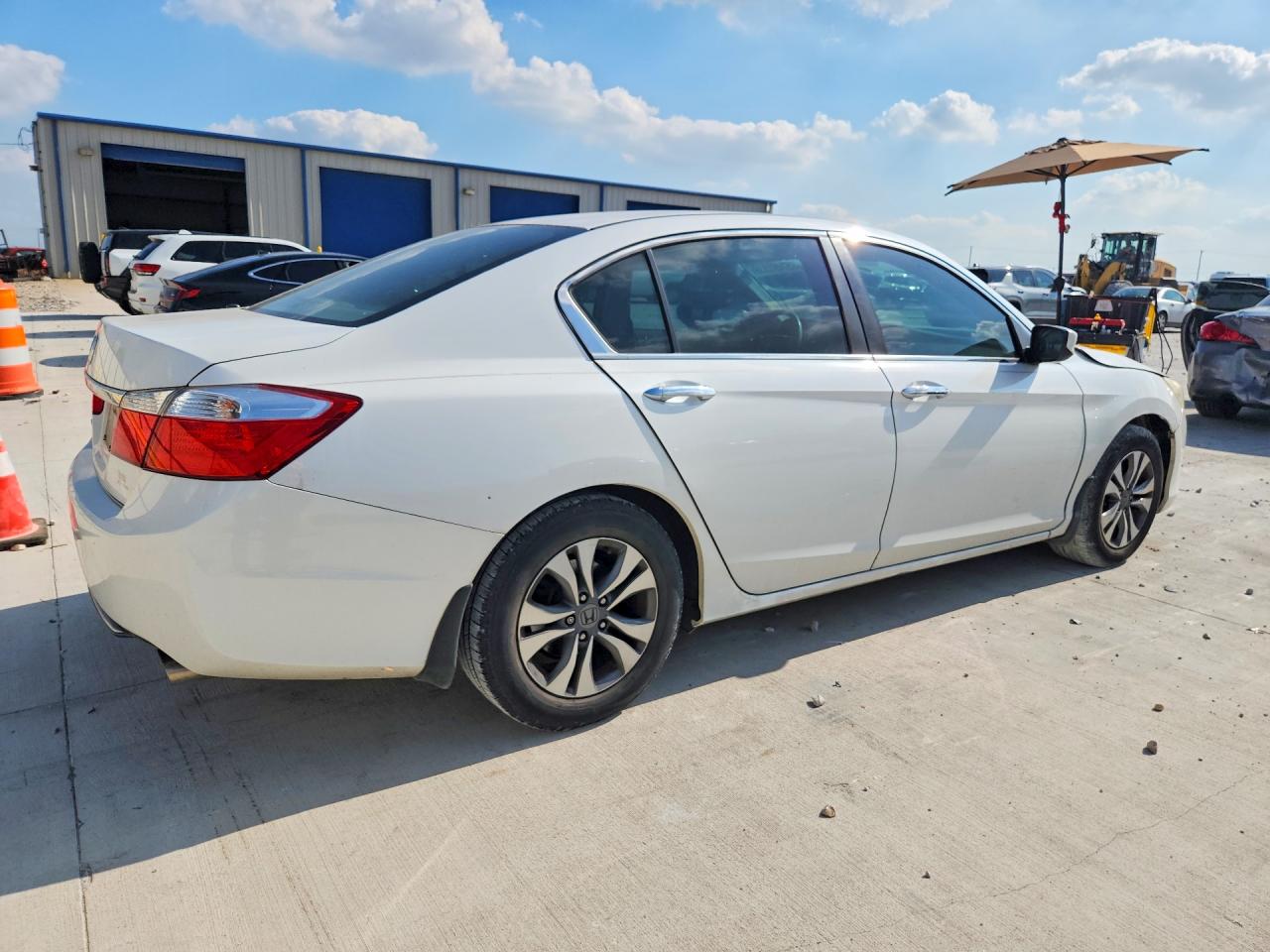 2015 Honda Accord Lx White vin: 1HGCR2F38FA250199