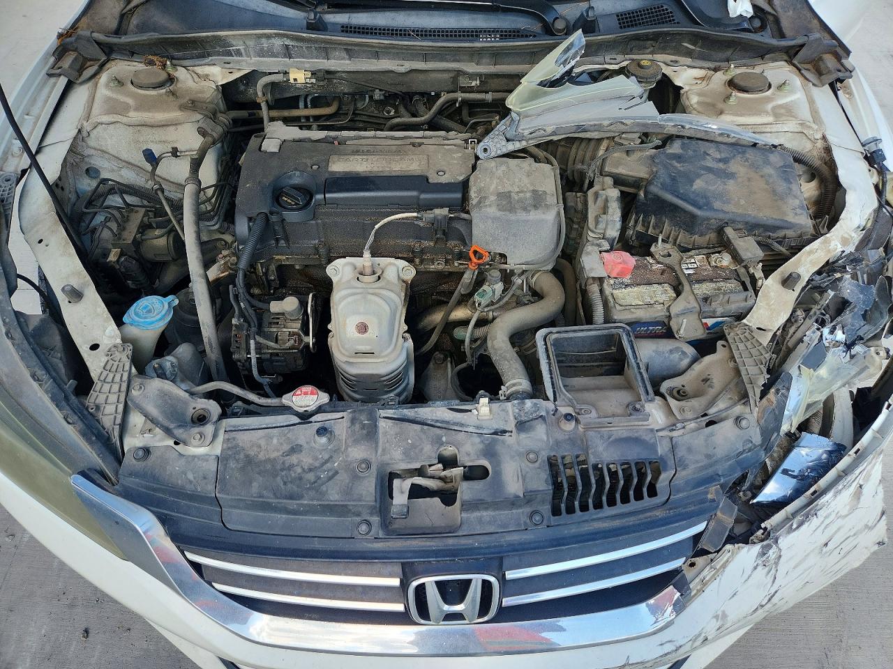 2015 Honda Accord Lx White vin: 1HGCR2F38FA250199