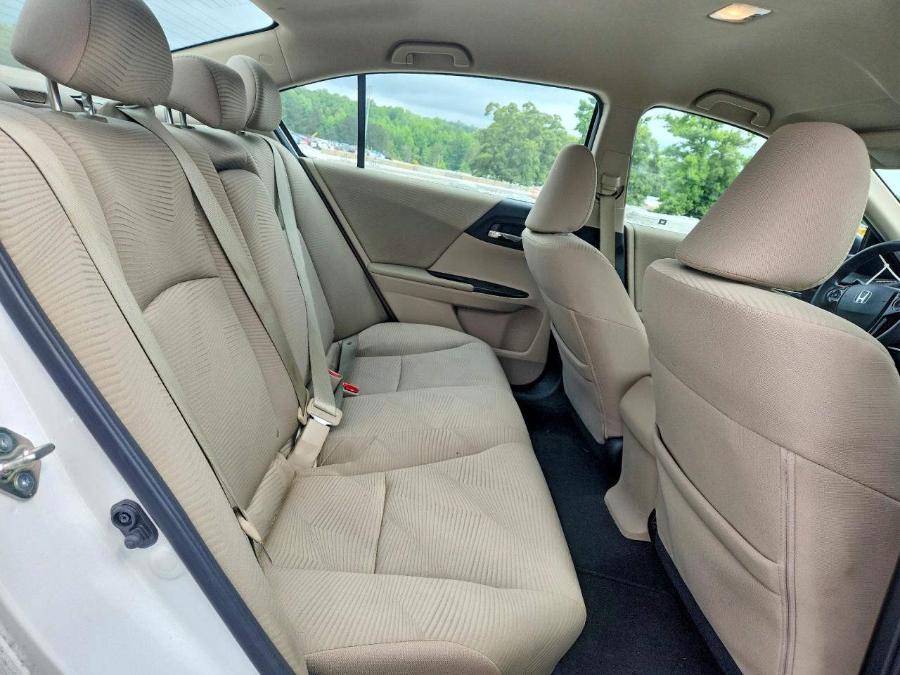 2017 Honda Accord Lx White vin: 1HGCR2F38HA057604