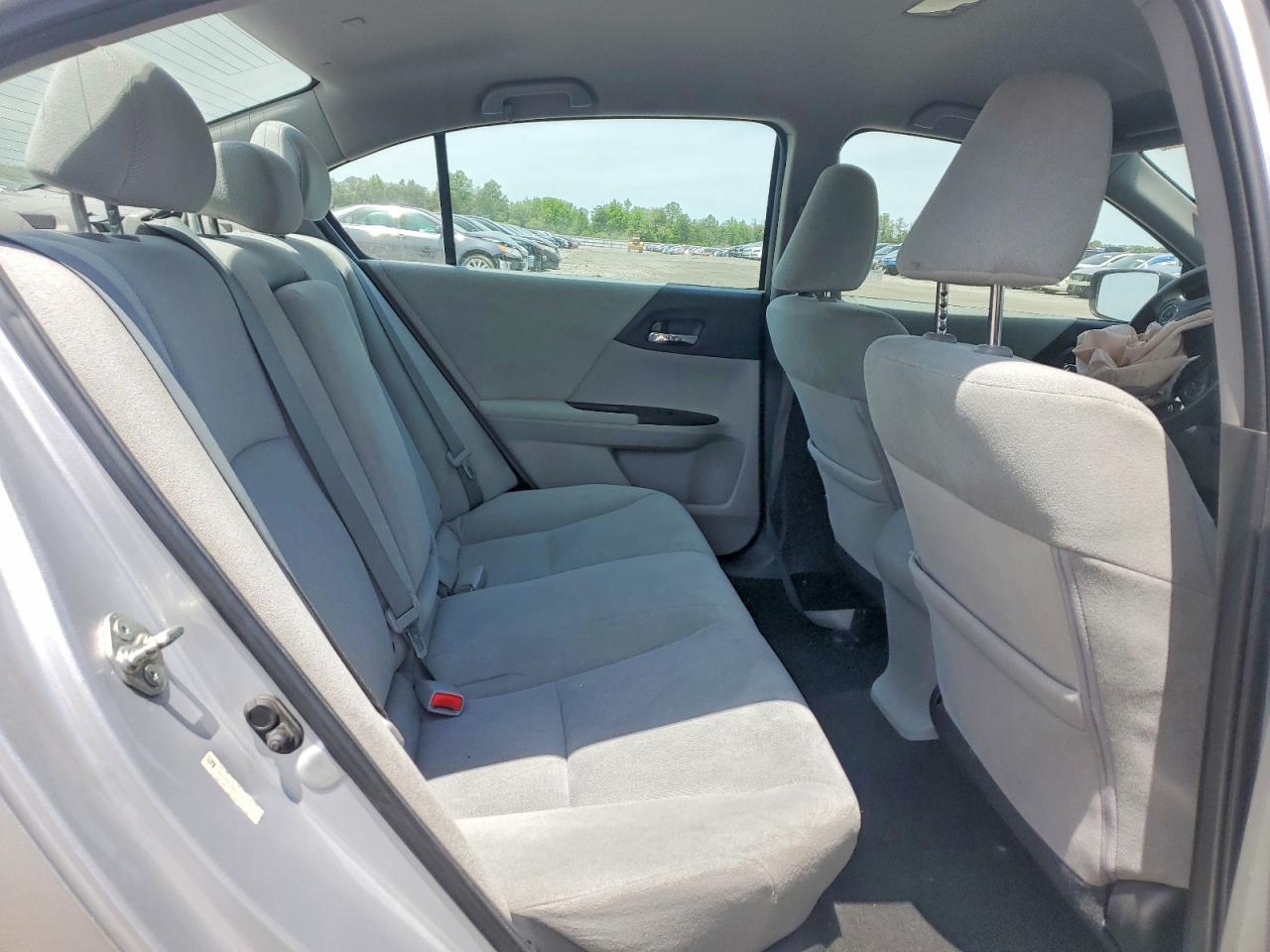 2013 Honda Accord Lx Silver vin: 1HGCR2F39DA011936