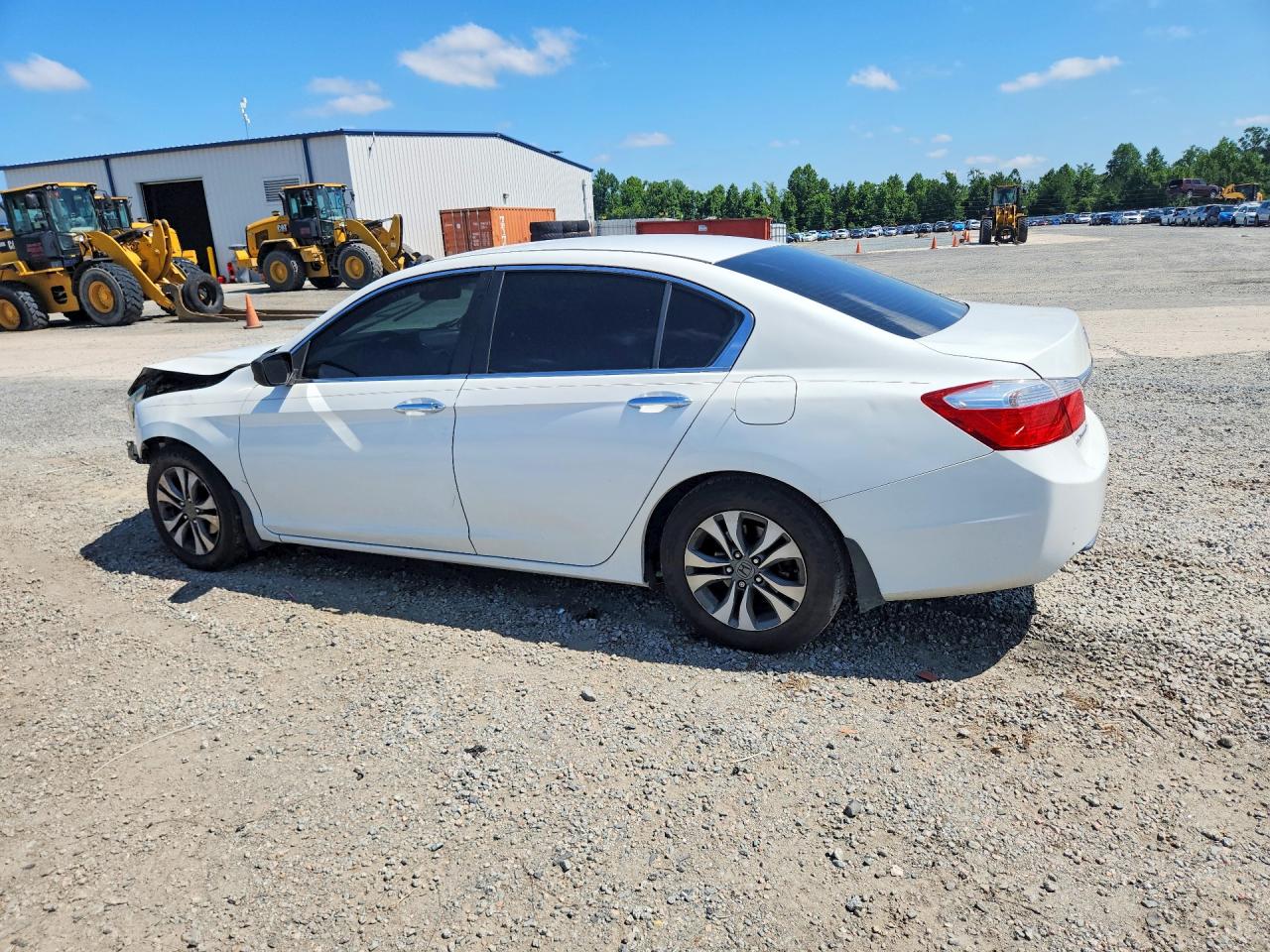 2013 Honda Accord White vin: 1HGCR2F39DA117559