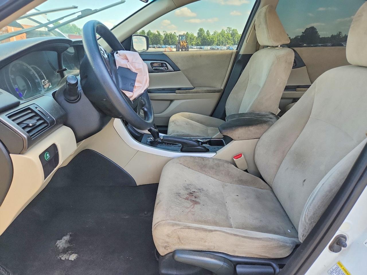 2013 Honda Accord White vin: 1HGCR2F39DA117559