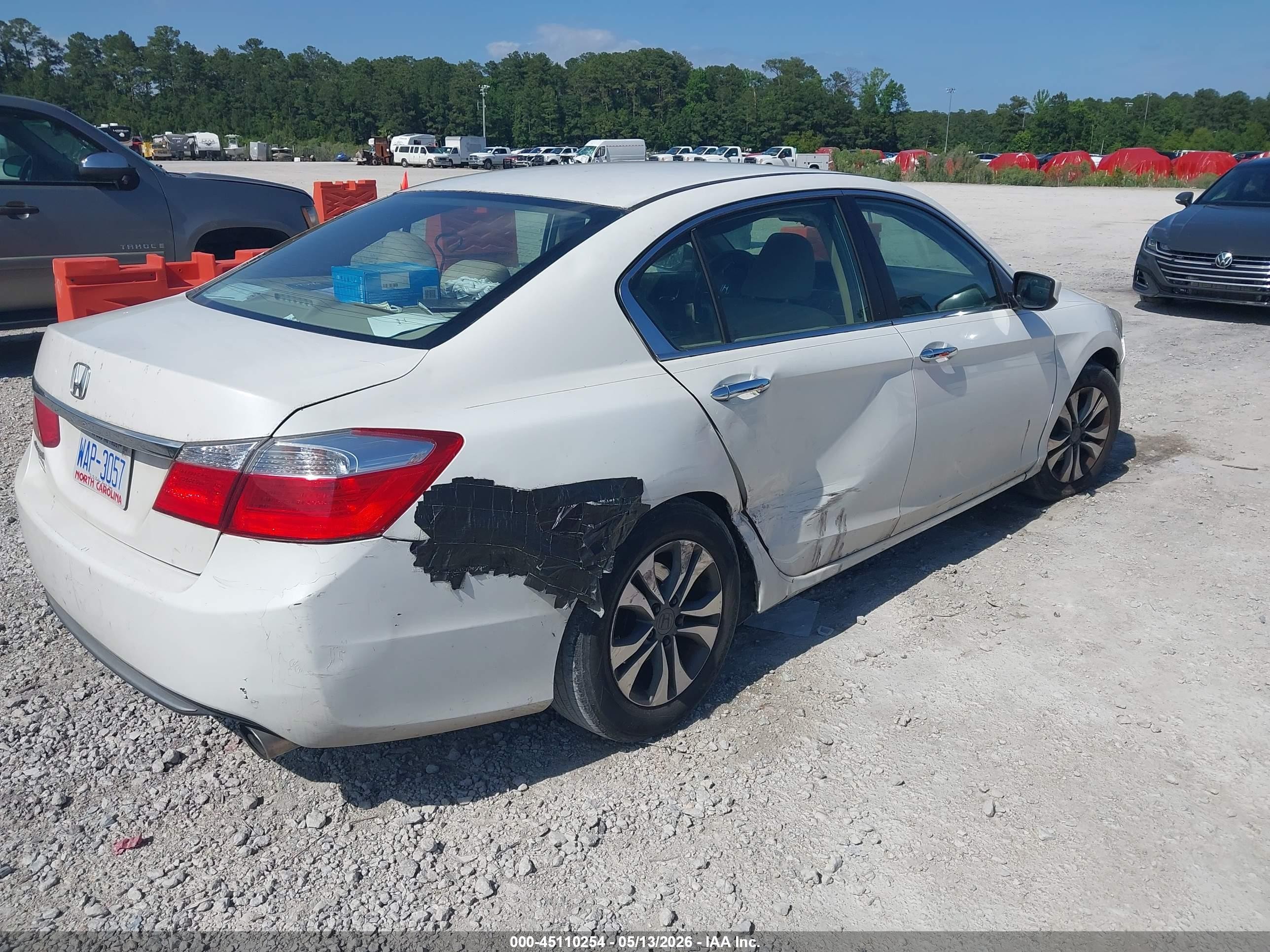 2013 Honda Accord Lx White vin: 1HGCR2F39DA126357