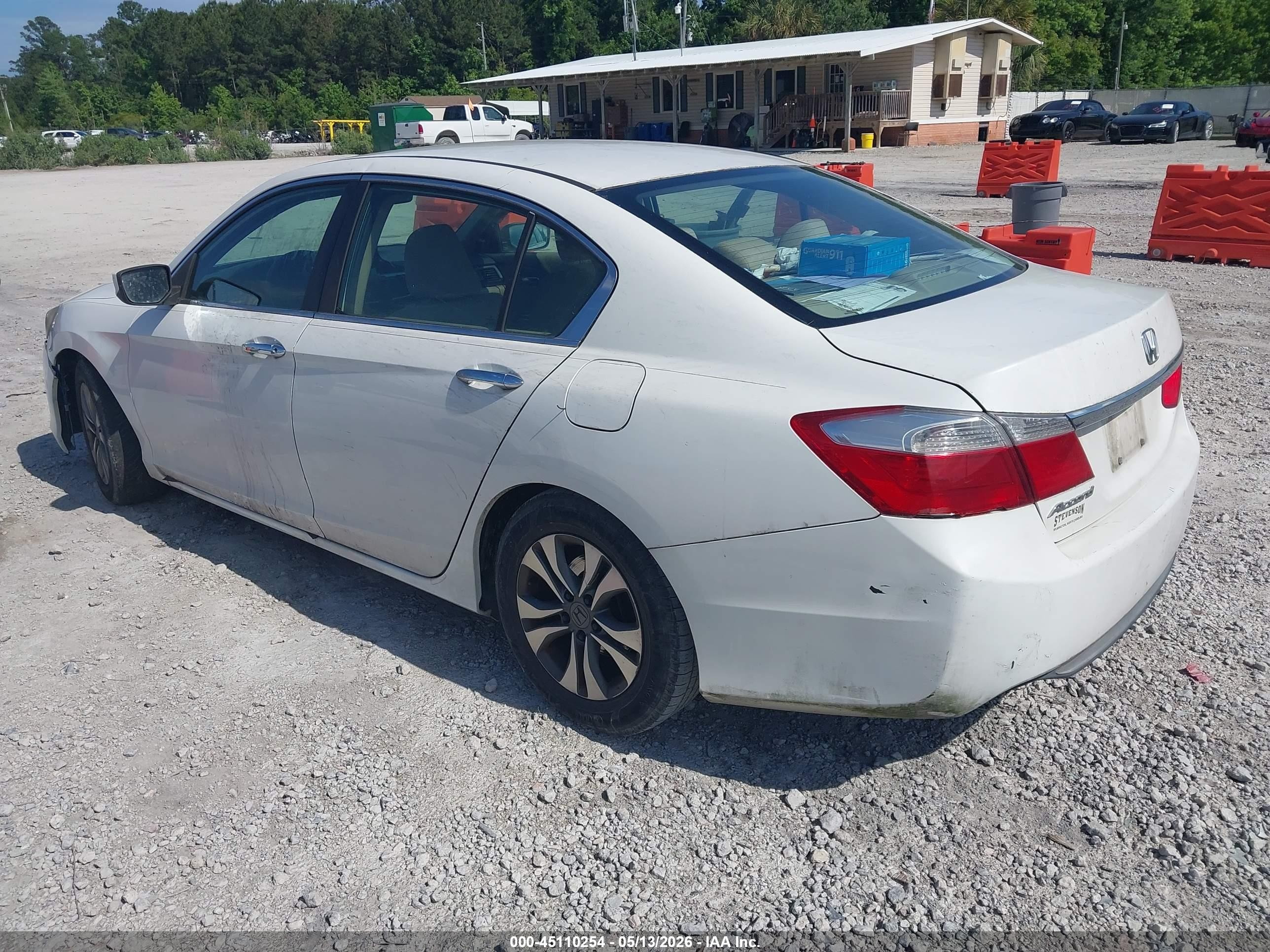 2013 Honda Accord Lx White vin: 1HGCR2F39DA126357