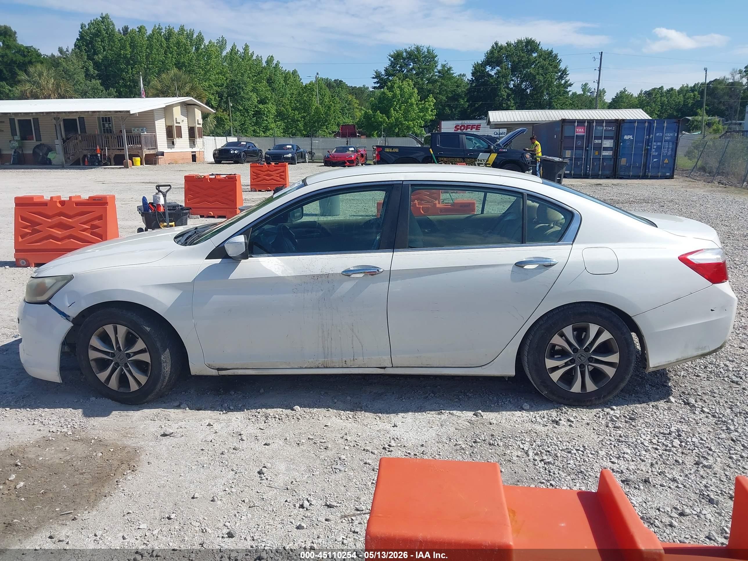 2013 Honda Accord Lx White vin: 1HGCR2F39DA126357
