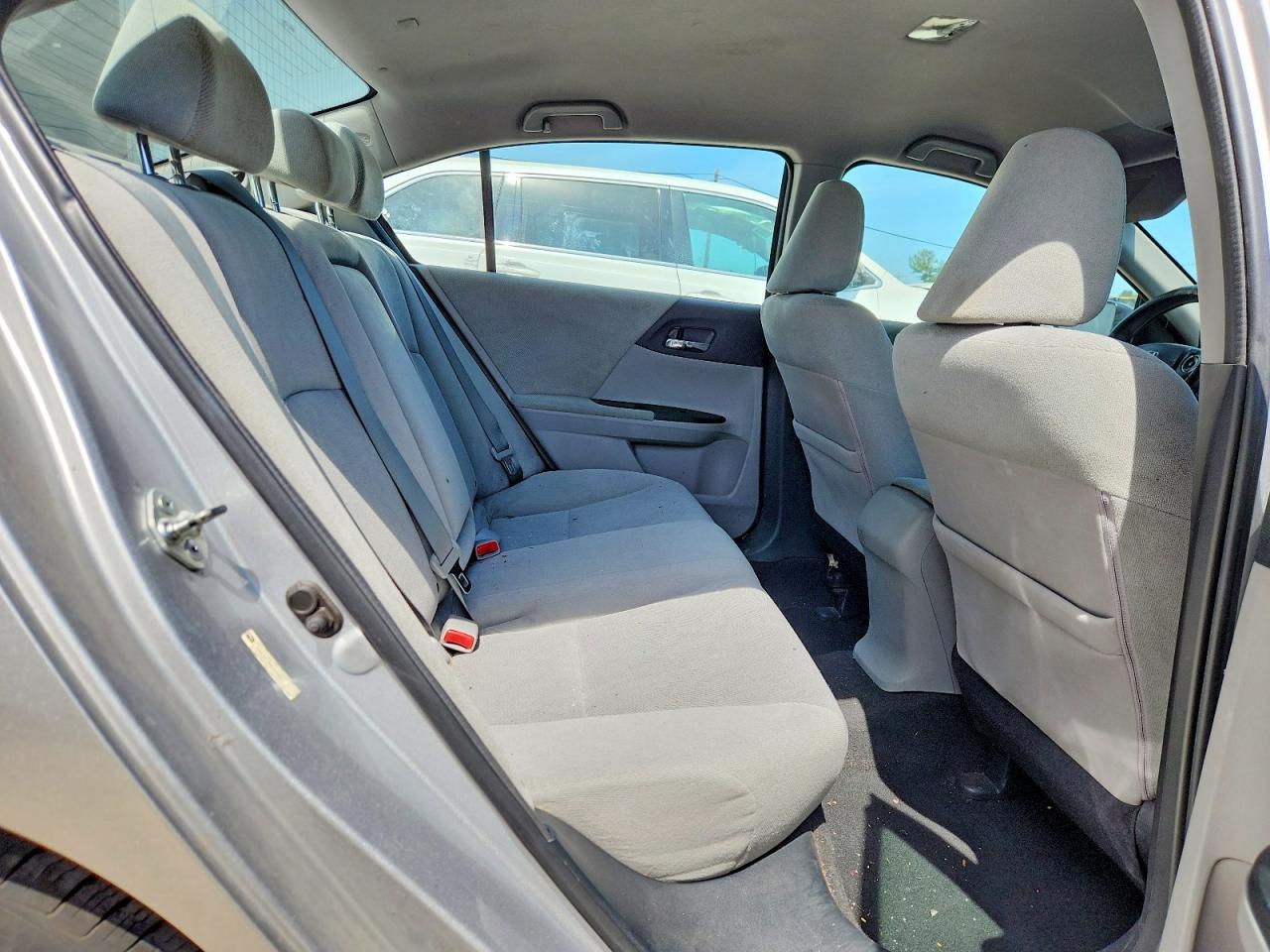 2013 Honda Accord Lx Silver vin: 1HGCR2F39DA145667