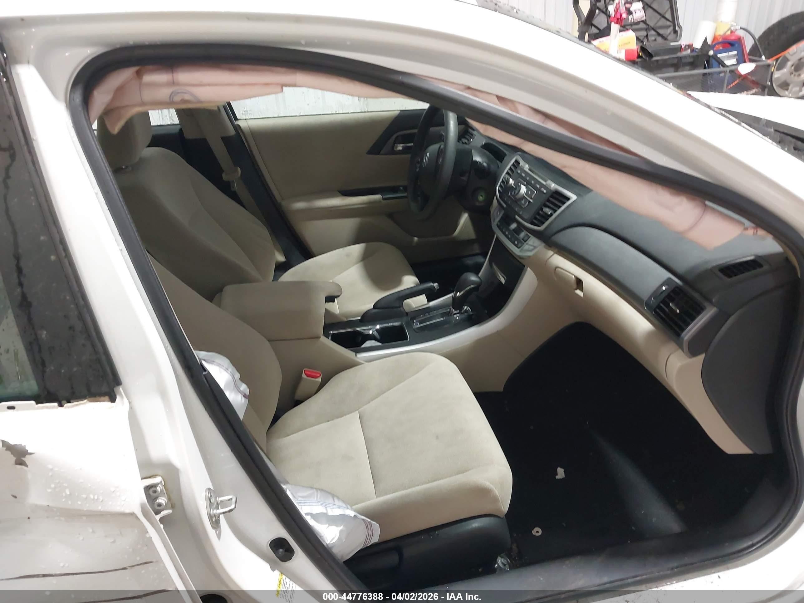 2013 Honda Accord Lx White vin: 1HGCR2F39DA231965