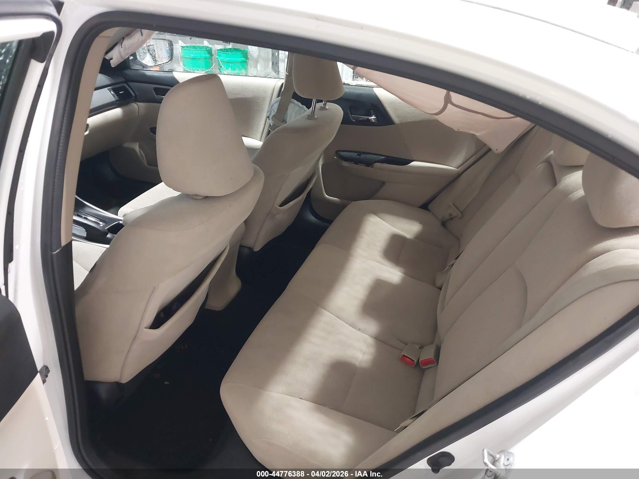 2013 Honda Accord Lx White vin: 1HGCR2F39DA231965