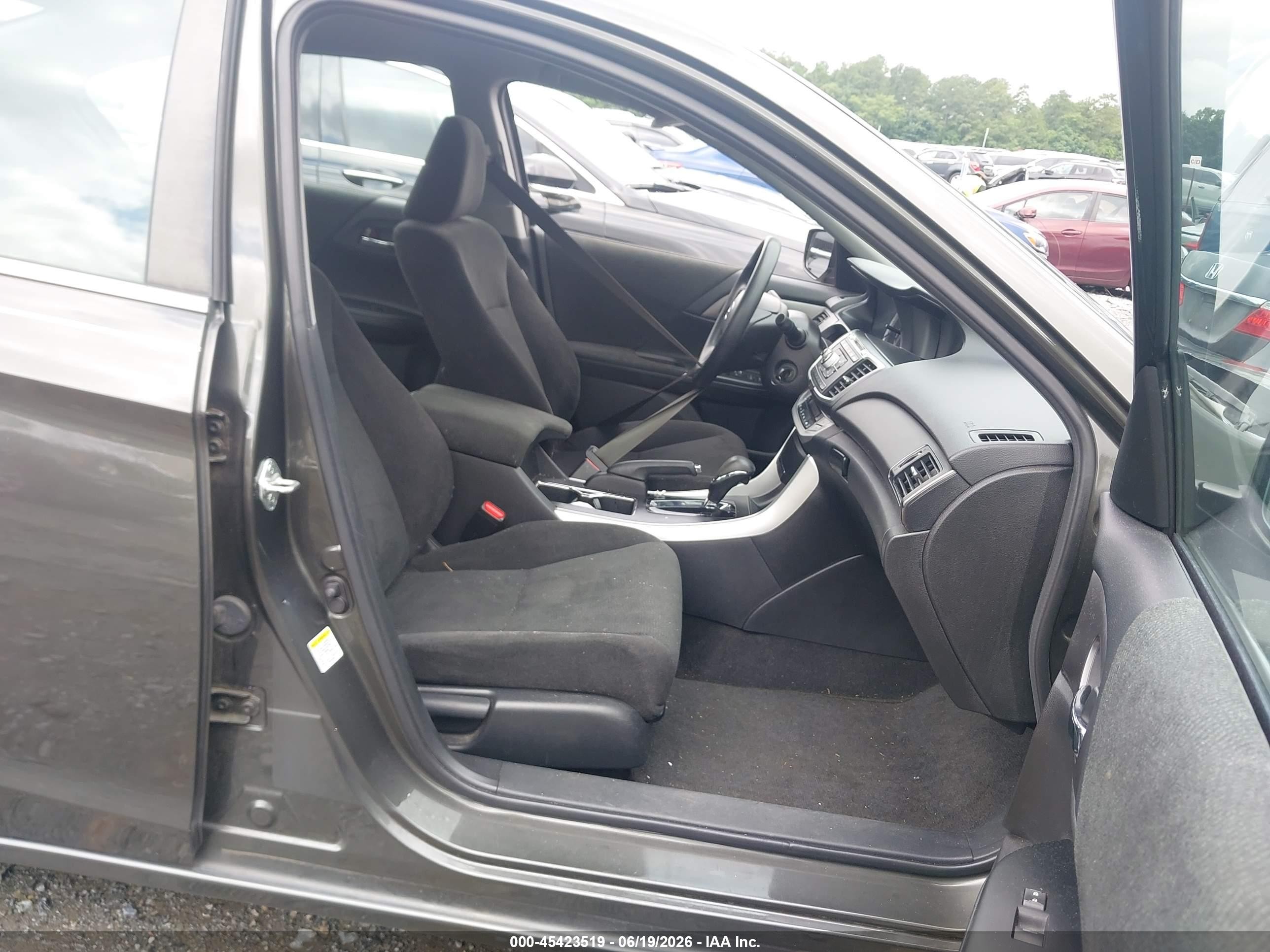 2013 Honda Accord Lx Gray vin: 1HGCR2F39DA233490