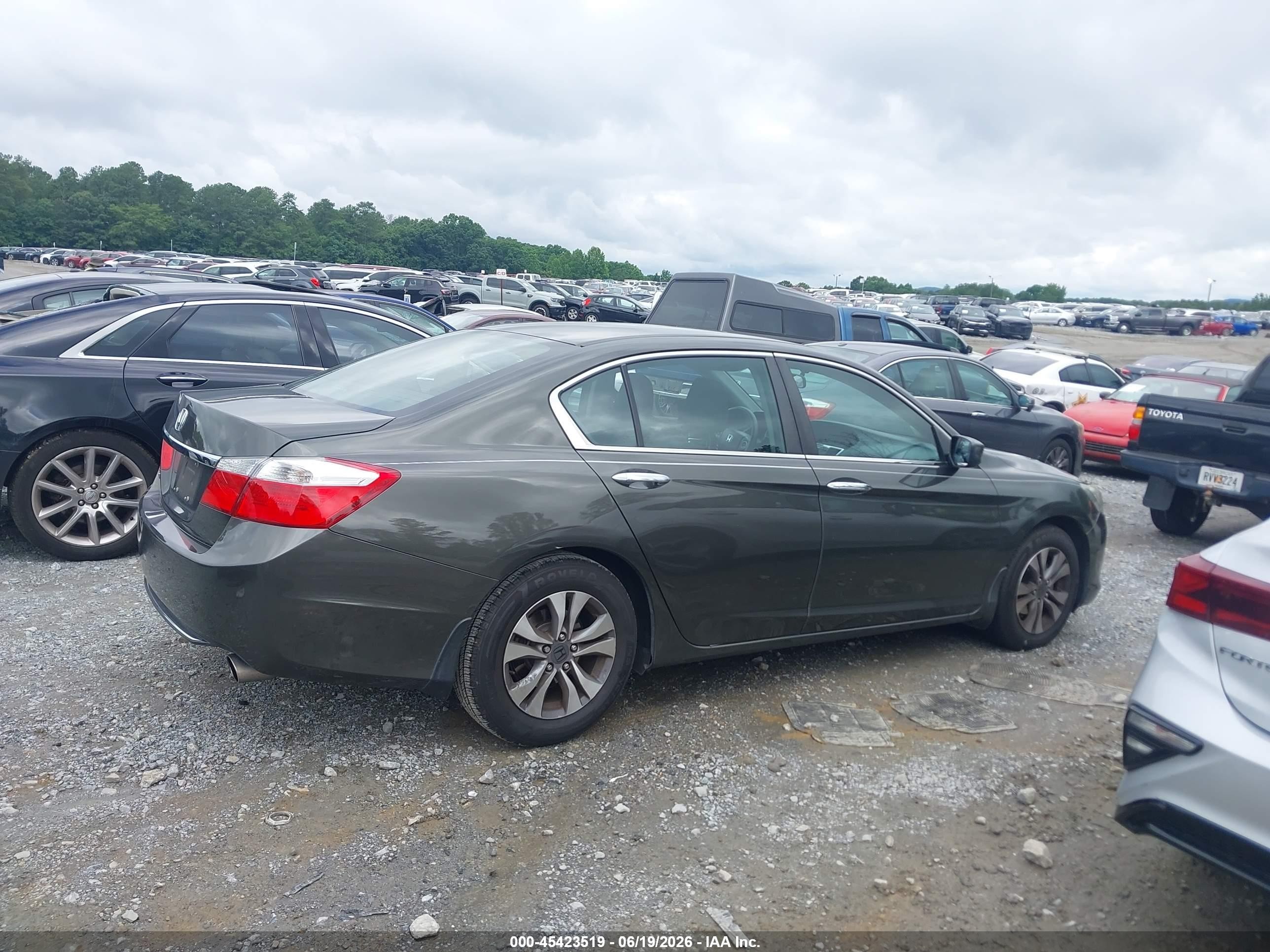 2013 Honda Accord Lx Gray vin: 1HGCR2F39DA233490
