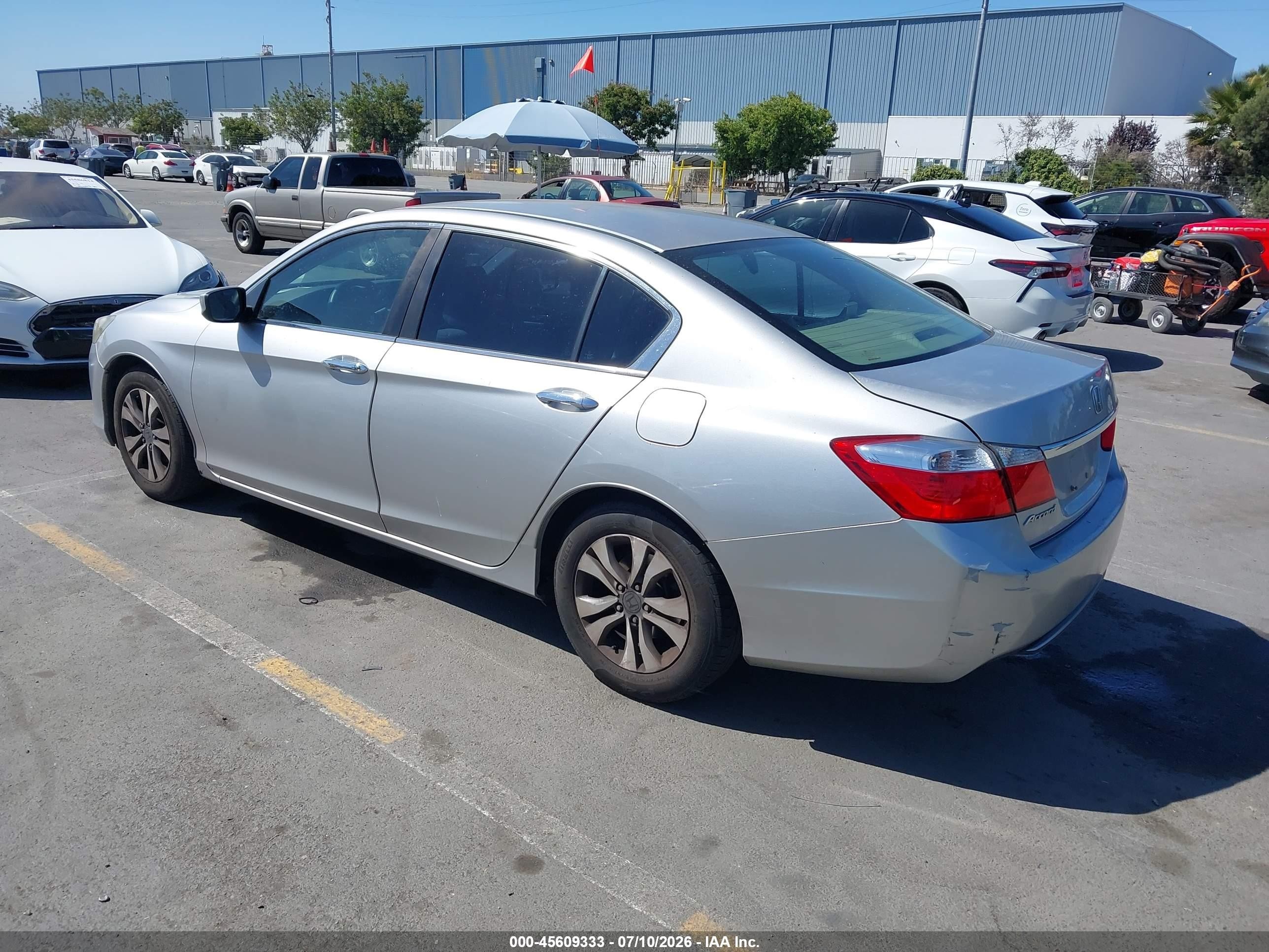 2013 Honda Accord Lx Silver vin: 1HGCR2F39DA271107