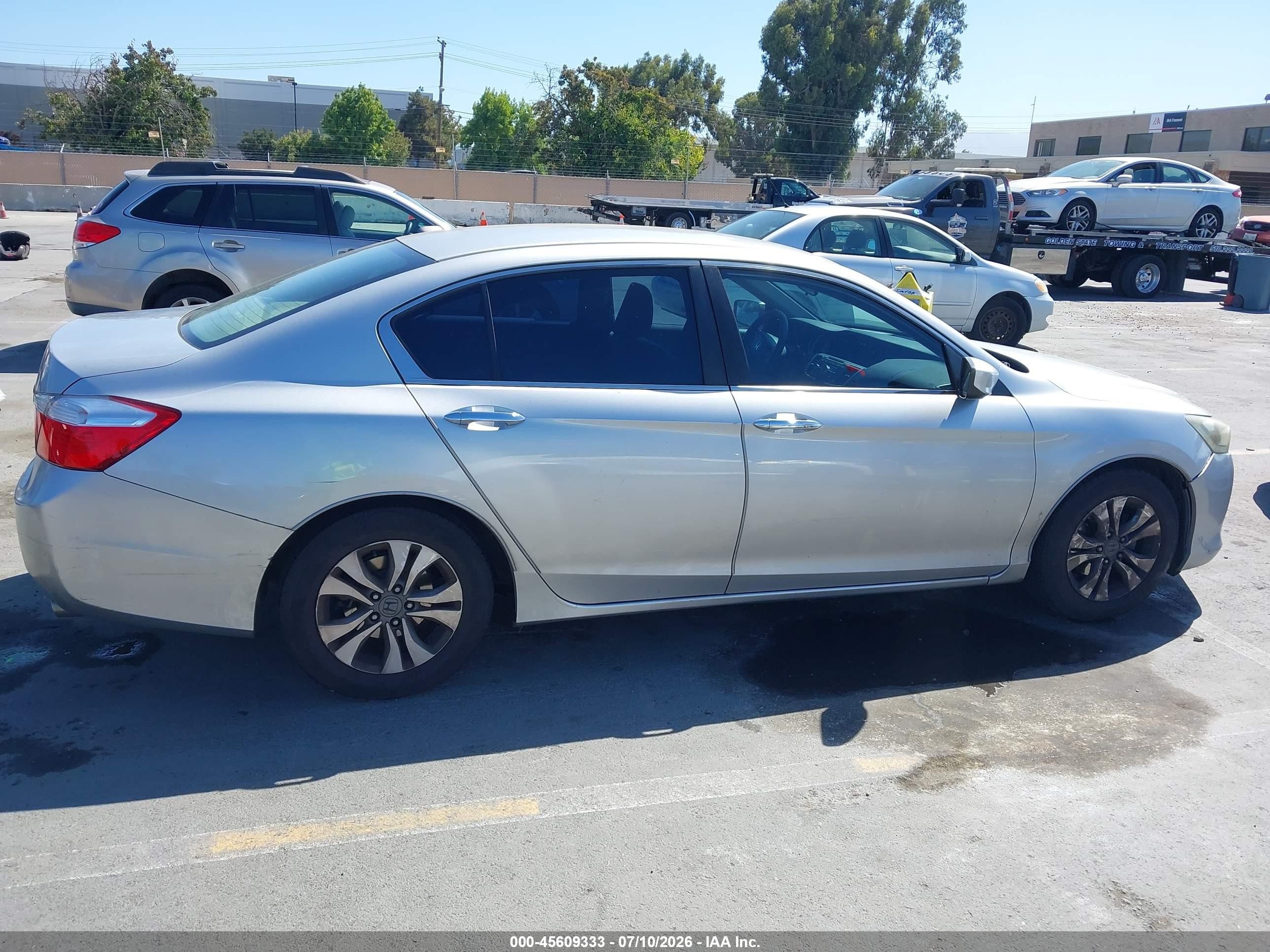 2013 Honda Accord Lx Silver vin: 1HGCR2F39DA271107