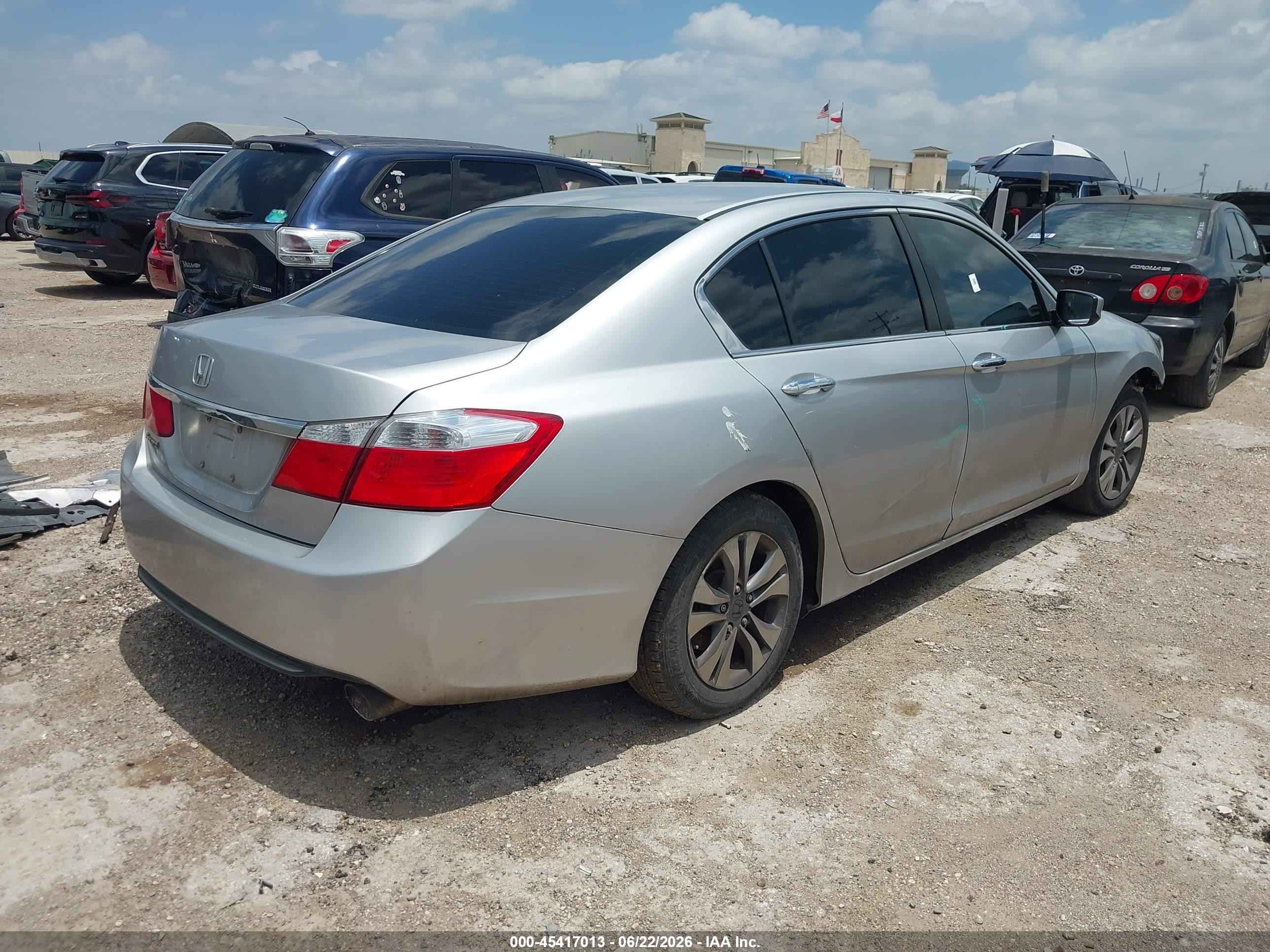 2014 Honda Accord Lx Silver vin: 1HGCR2F39EA082331