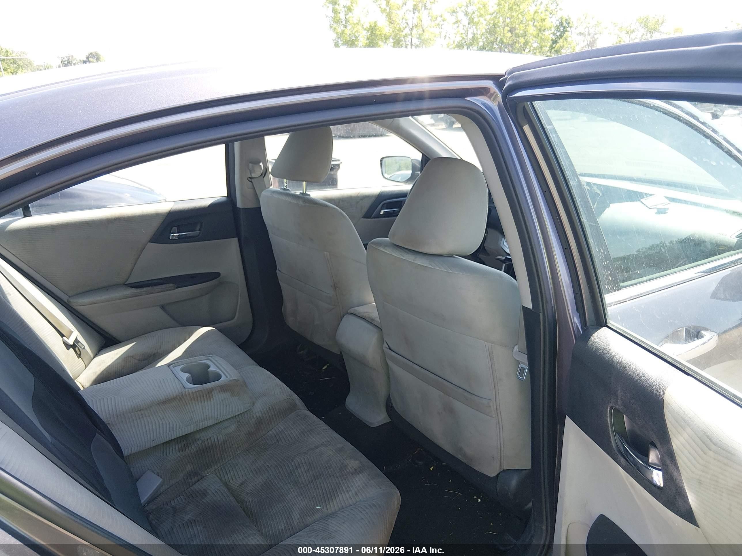 2015 Honda Accord Lx Серый vin: 1HGCR2F39FA026844