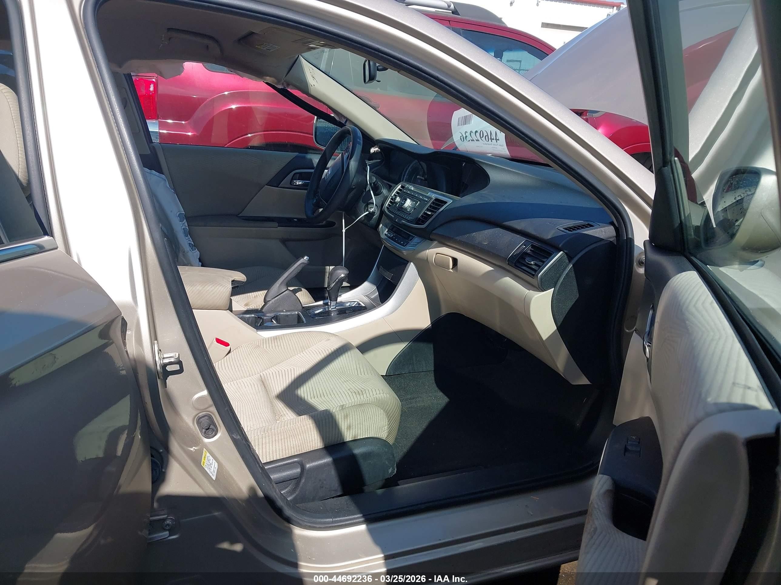 2015 Honda Accord Lx Бежевый vin: 1HGCR2F39FA029923