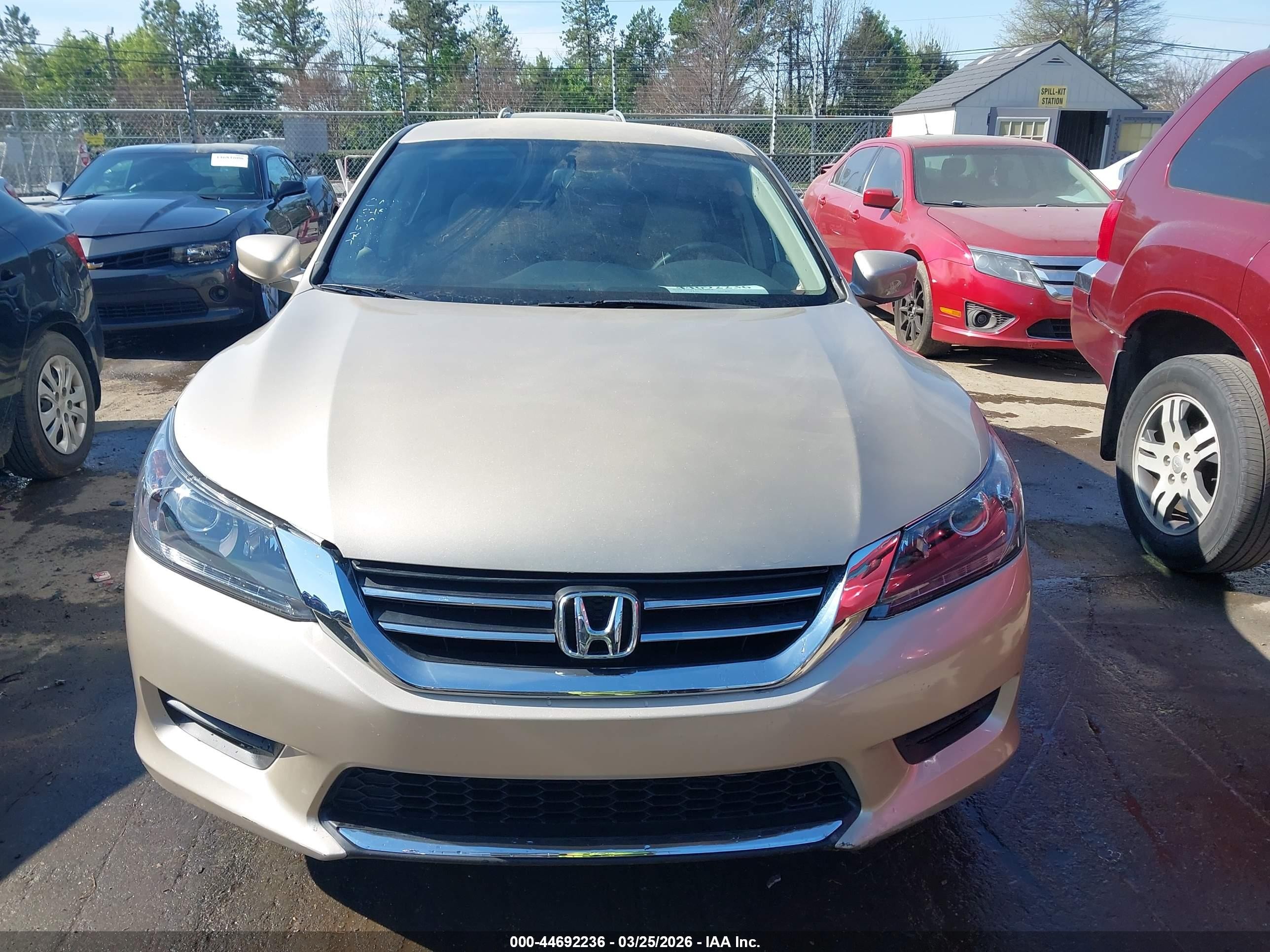 2015 Honda Accord Lx Бежевый vin: 1HGCR2F39FA029923