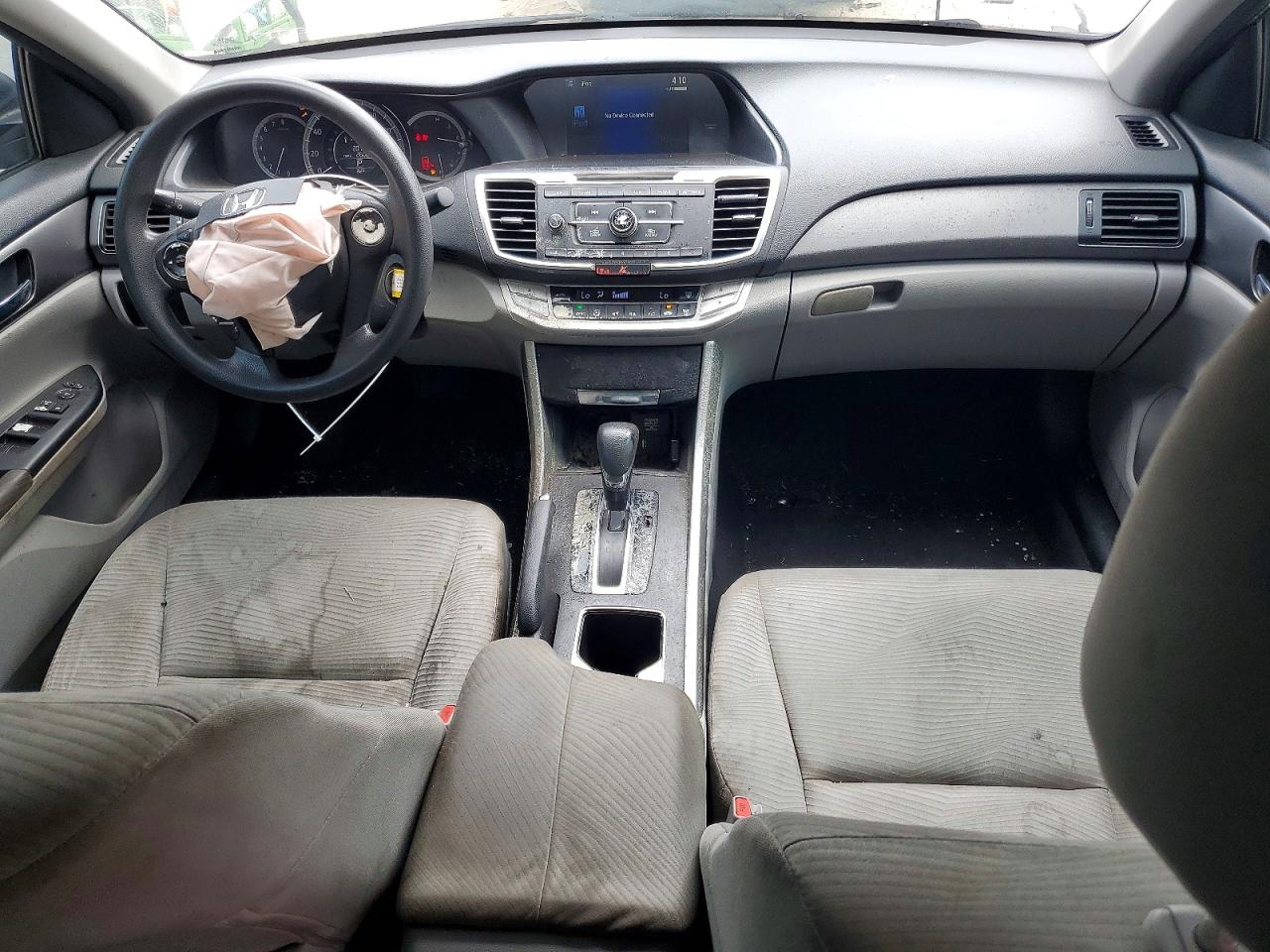 2015 Honda Accord Lx Серебряный vin: 1HGCR2F39FA127768